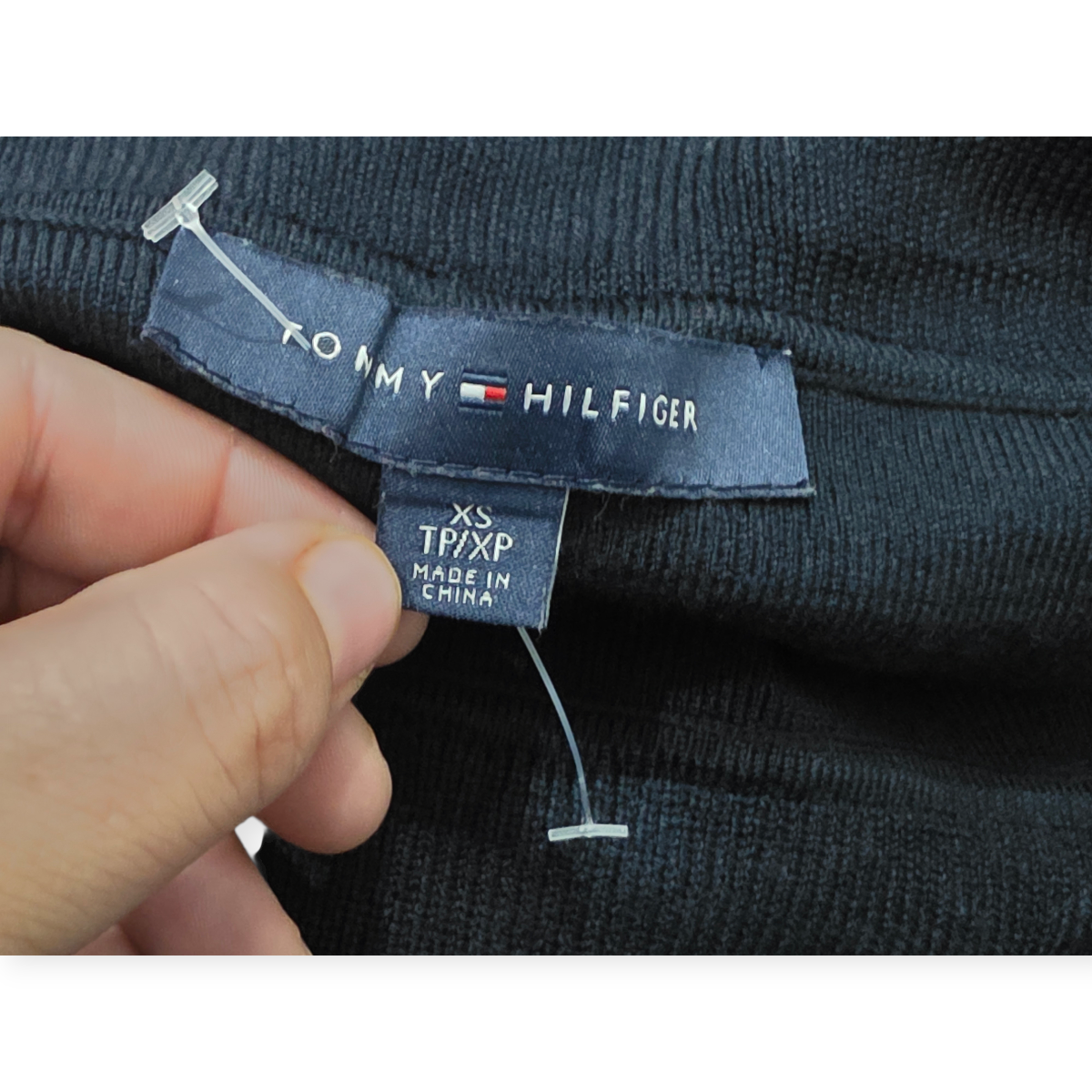 Vestido Tommy Hilfiger Negro Offshoulder Franjas Lateralesxs