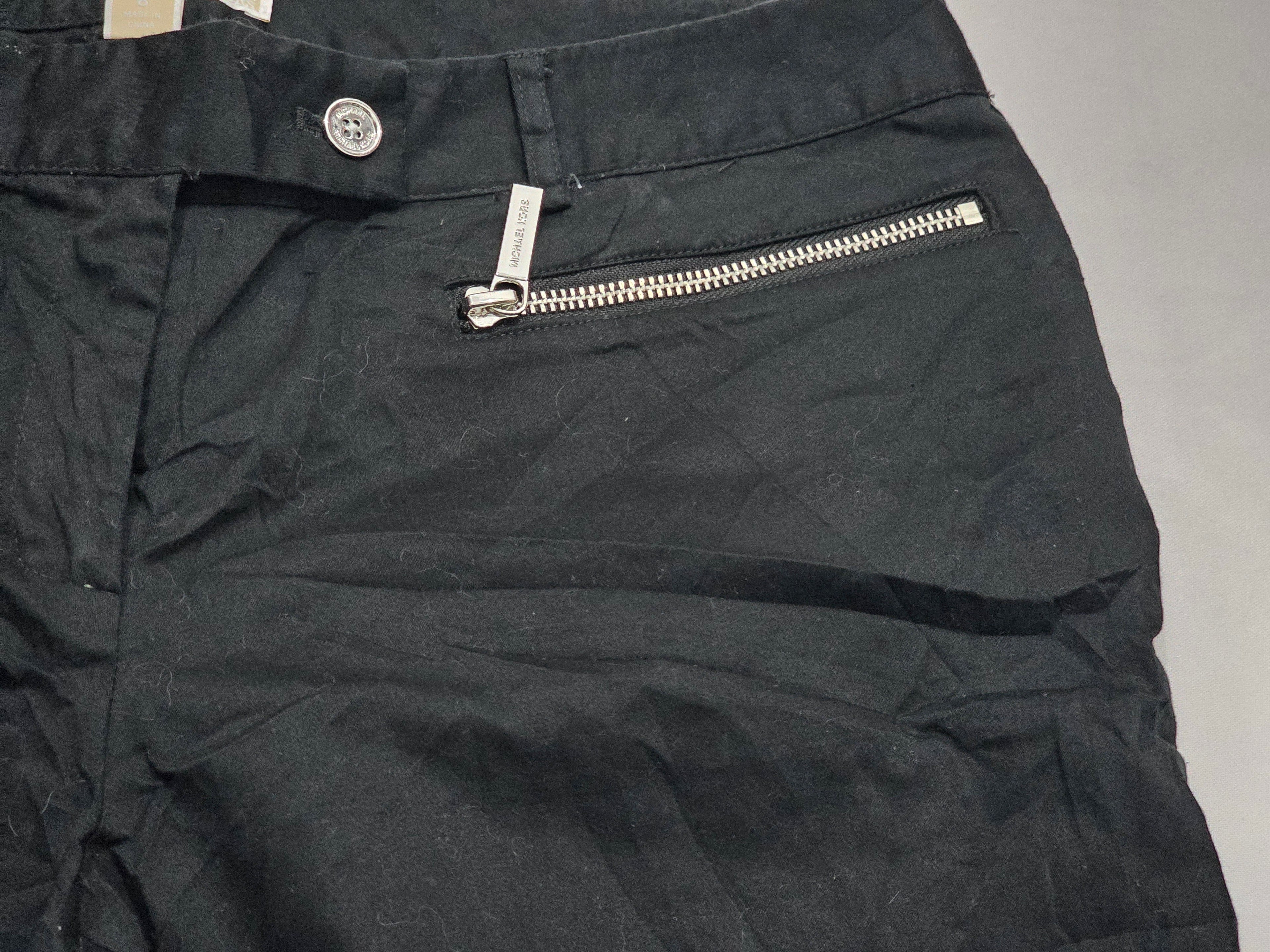 Short Michael Kors Talla 8 Color Negro De Cierres Plateados