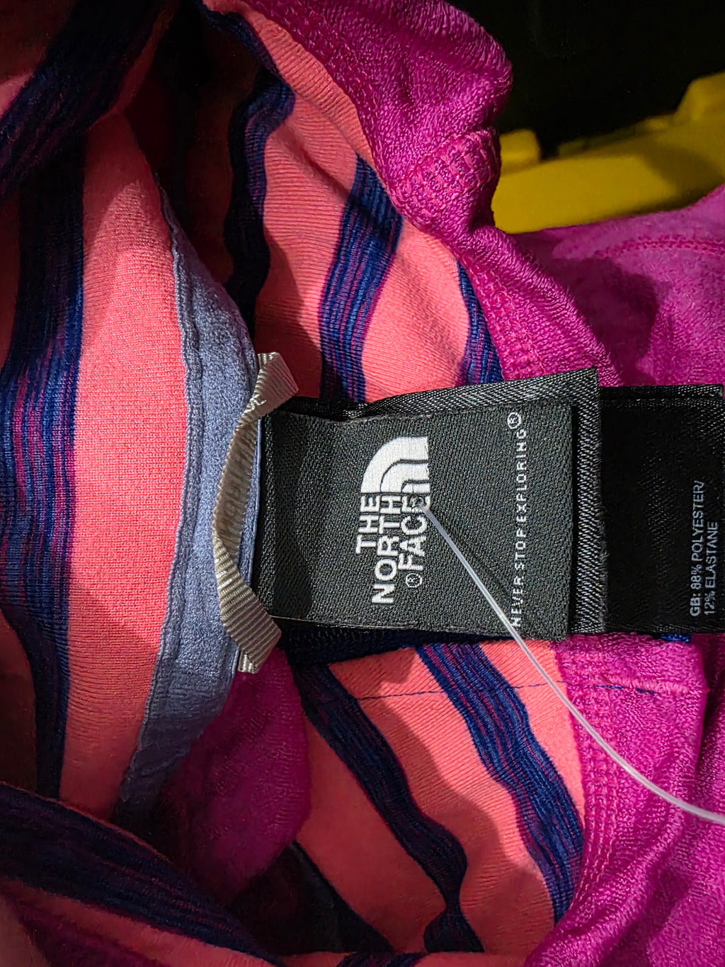 Chamarra Ligera The North Face Chico S Medio Cierre Fucsia