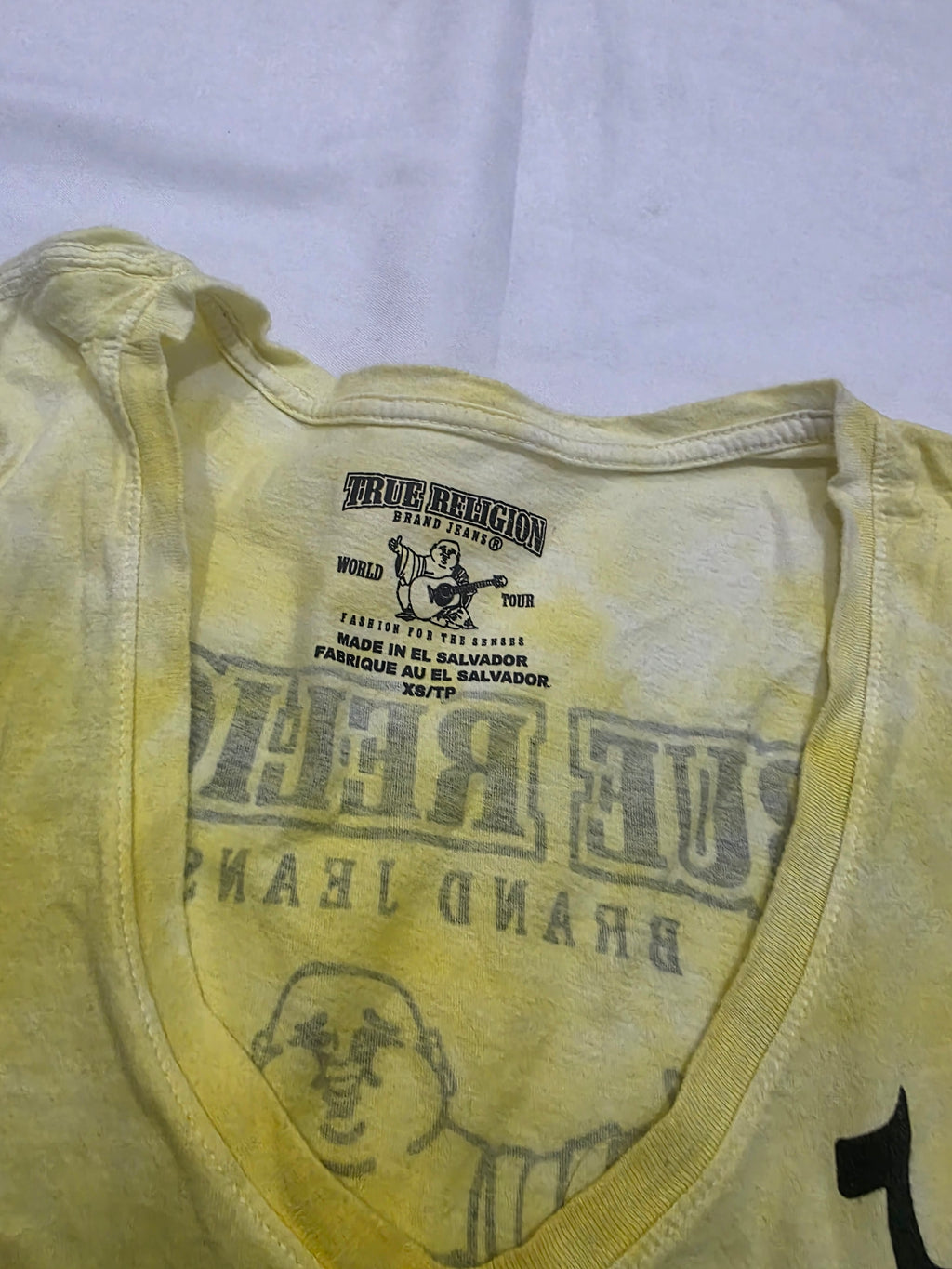 Playera True Religion de Mujer manga corta amarillo Tie dye
