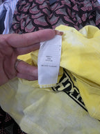 Playera True Religion de Mujer manga corta amarillo Tie dye