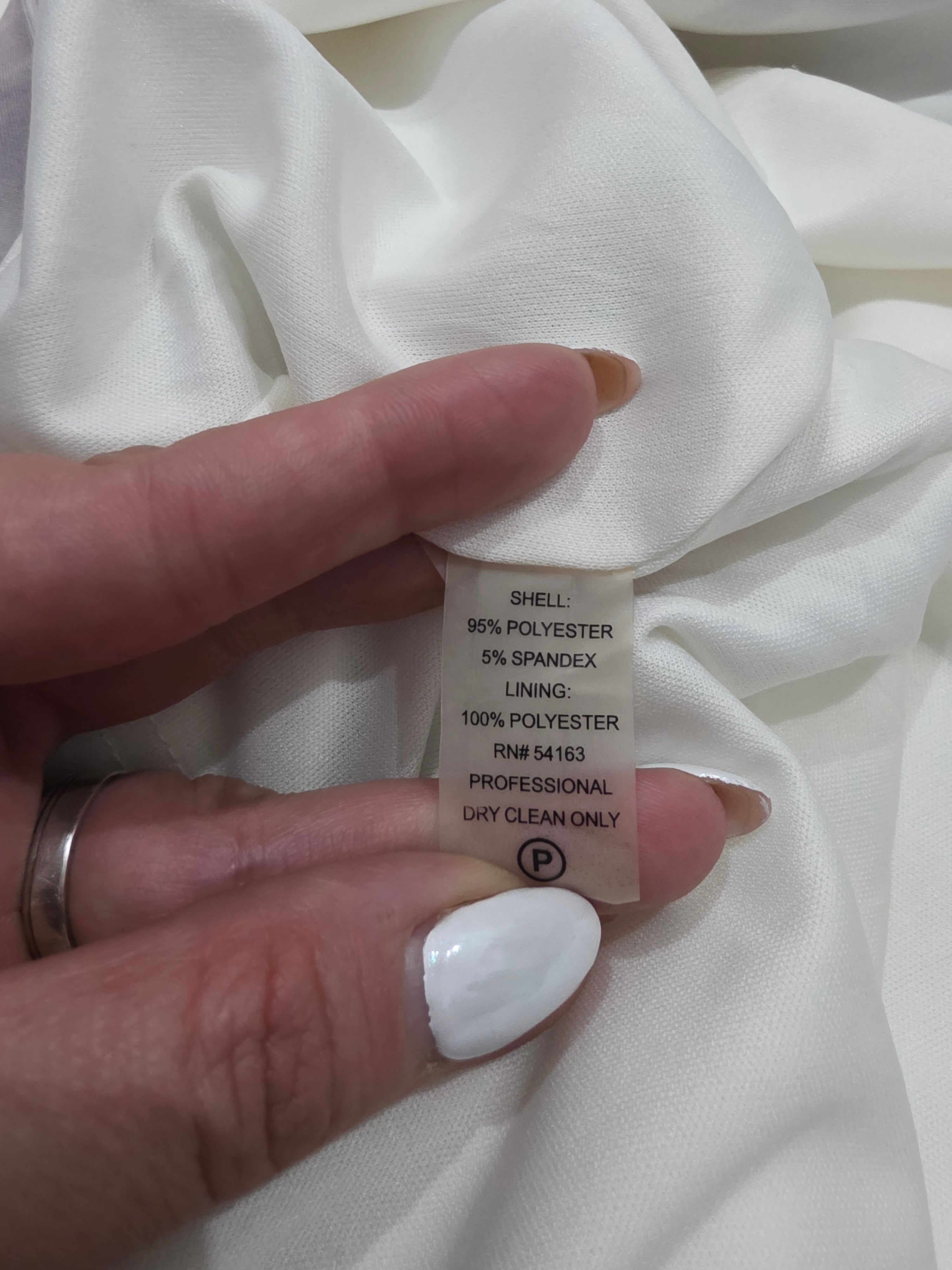 Vestido Tommy Hilfiger blanco con flores grises manga corta