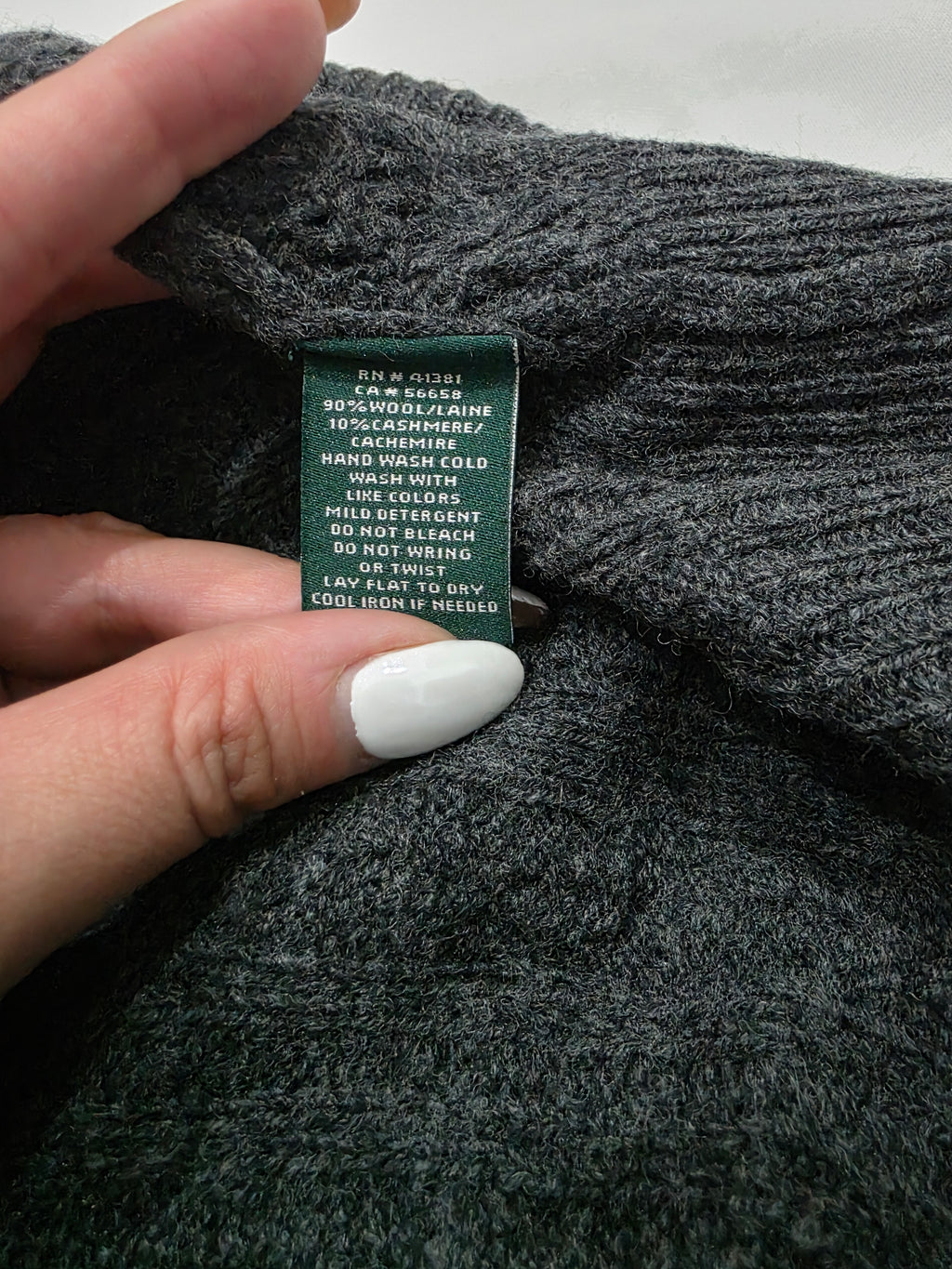 Sueter Cashmere blend color gris oscuro de Mujer