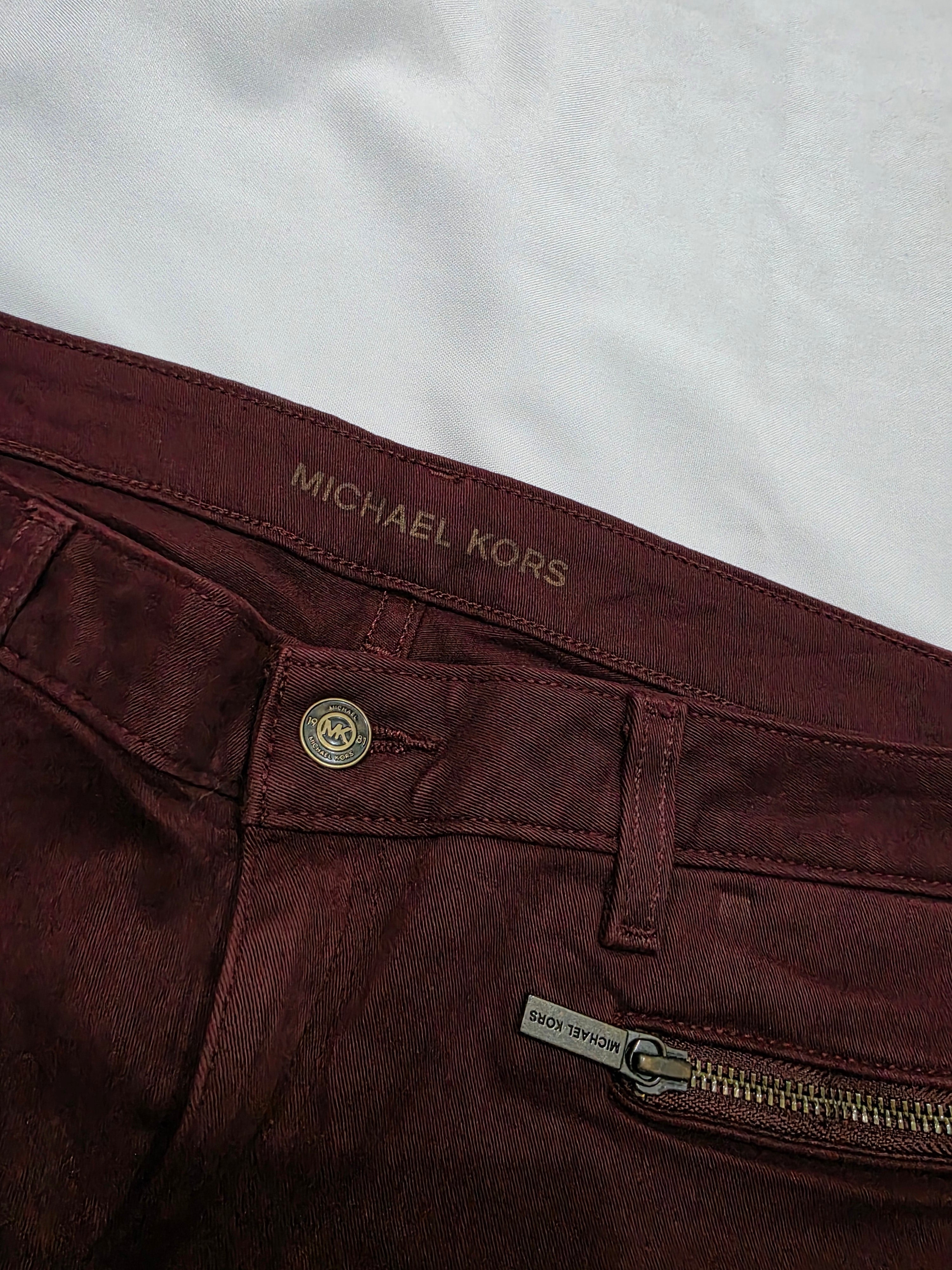 Pantalon Michael Kors talla 14 Skinny color vino