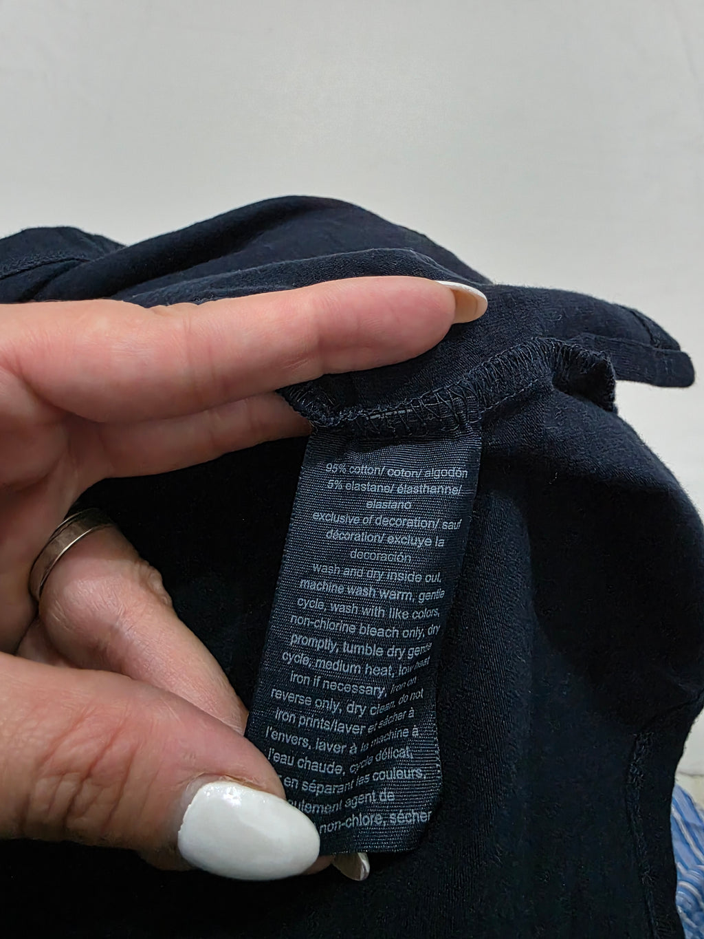 Playera Tommy Hilfiger manga corta con lentejuelas