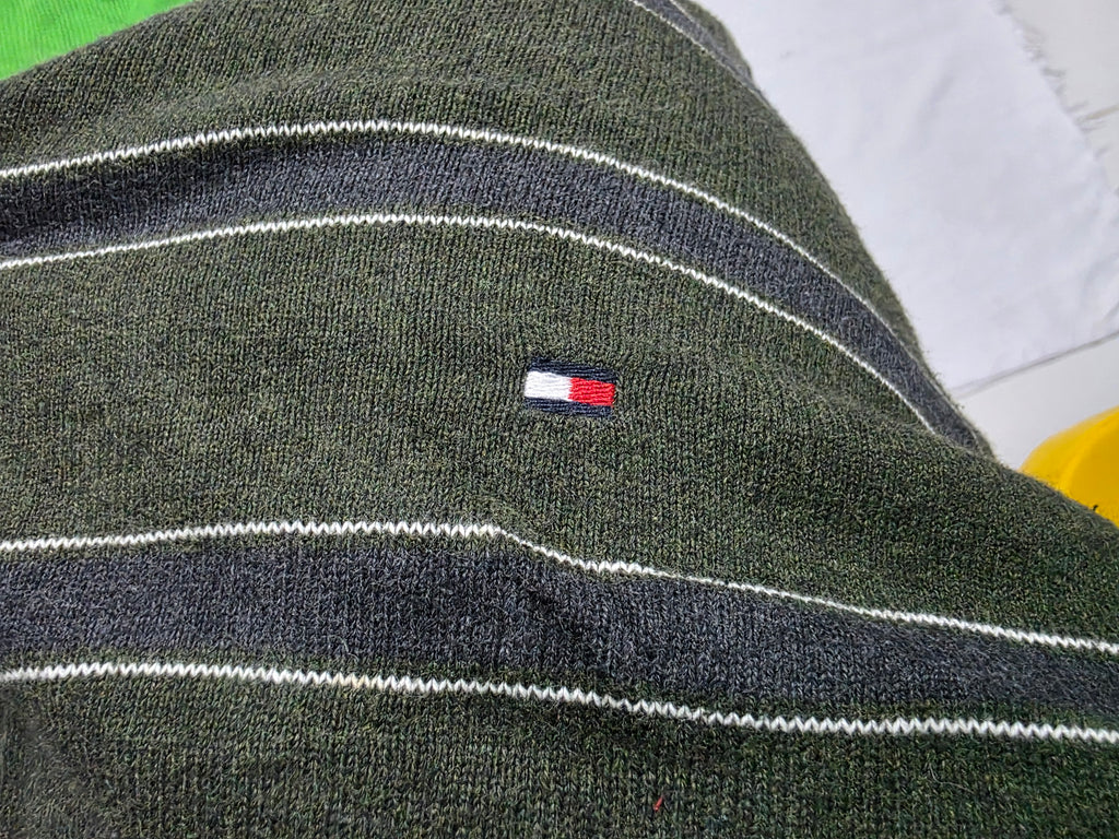 Sueter corto Tommy Hilfiger verde oscuro rayado