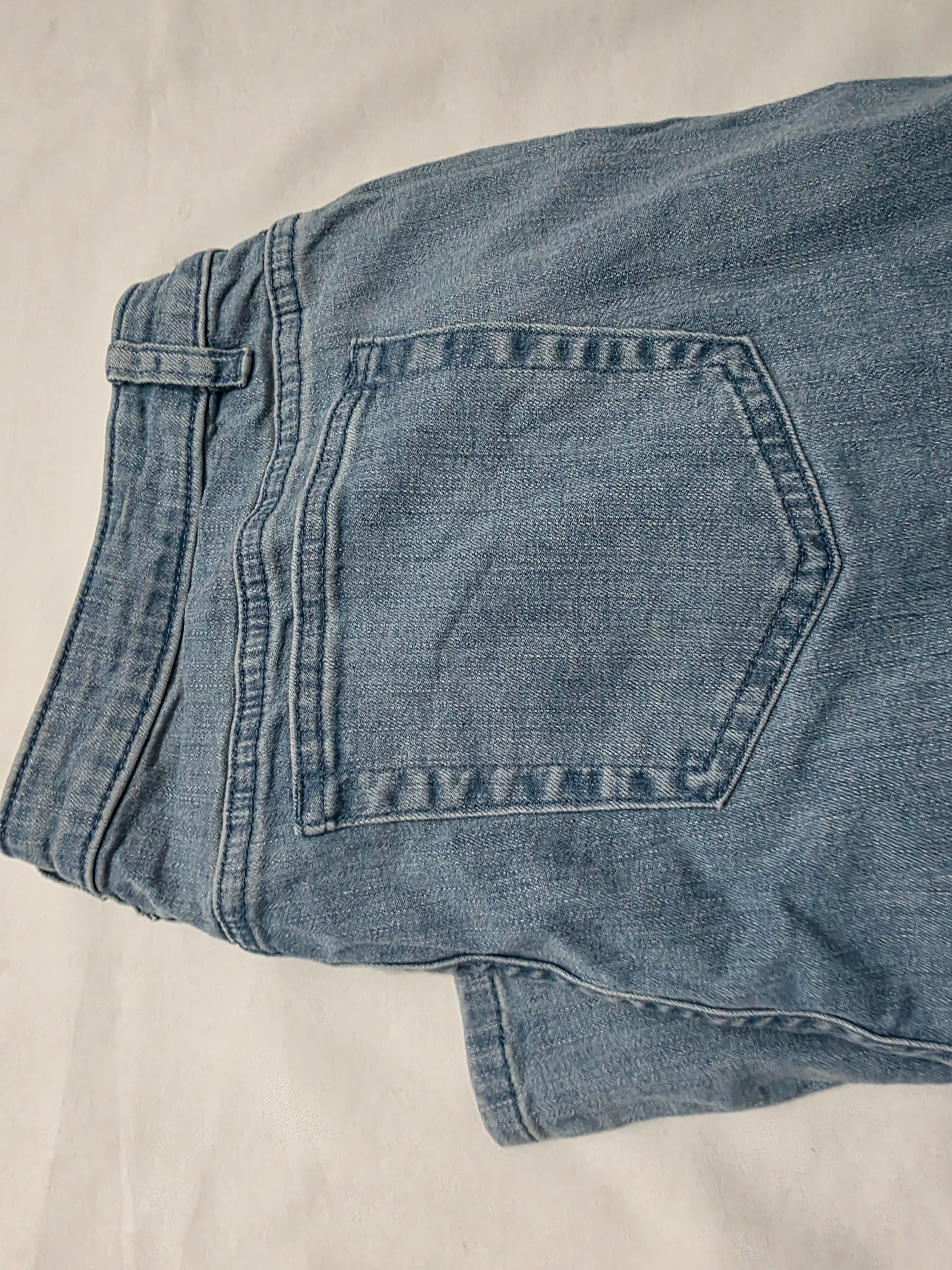 Pantalon Michael Kors talla 14 con cordones de mezclilla clara