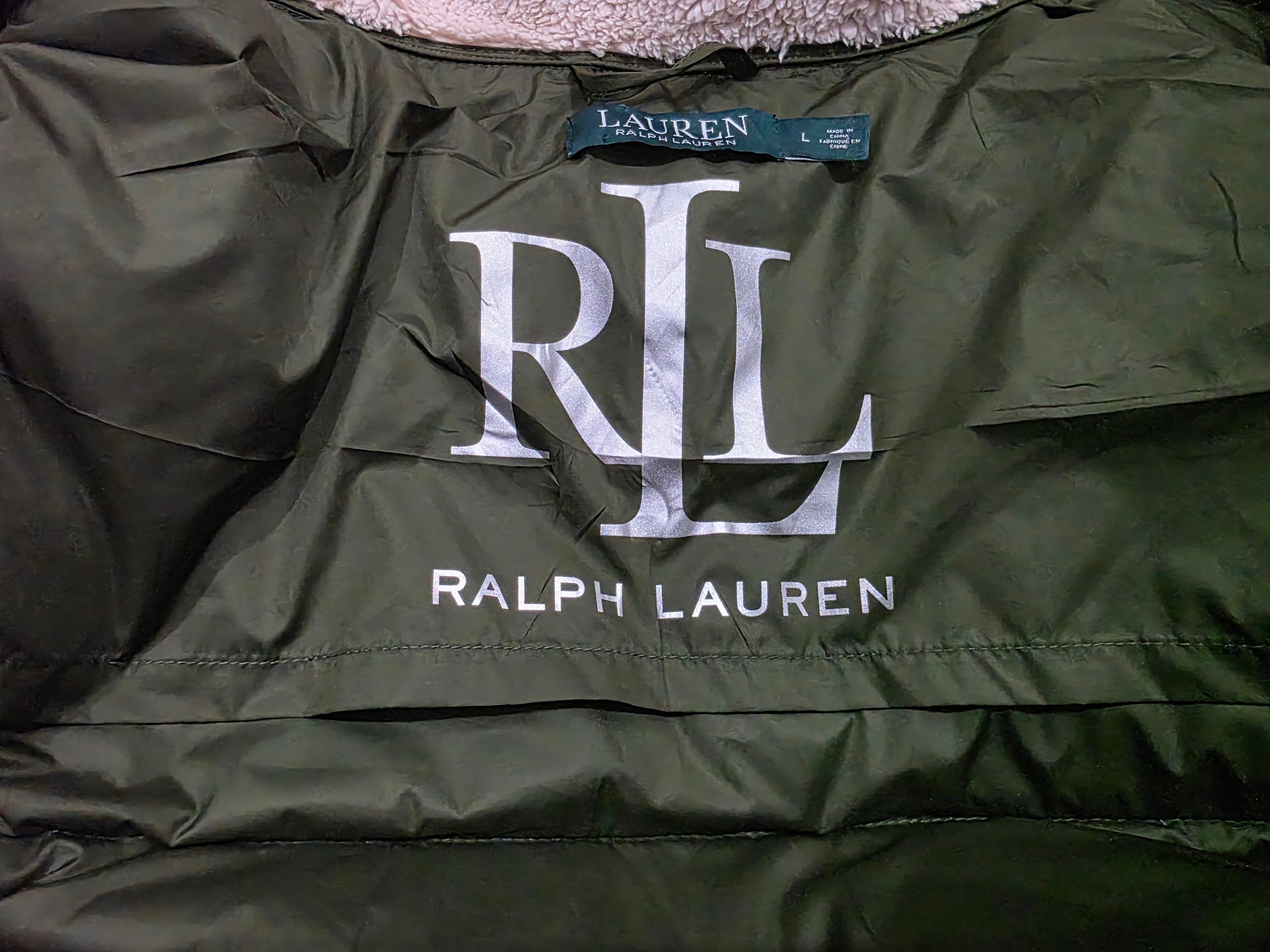 Chamarra Lauren Ralph Lauren Acolchada Verde Olivo con Interior Tipo Sherpa – Talla L