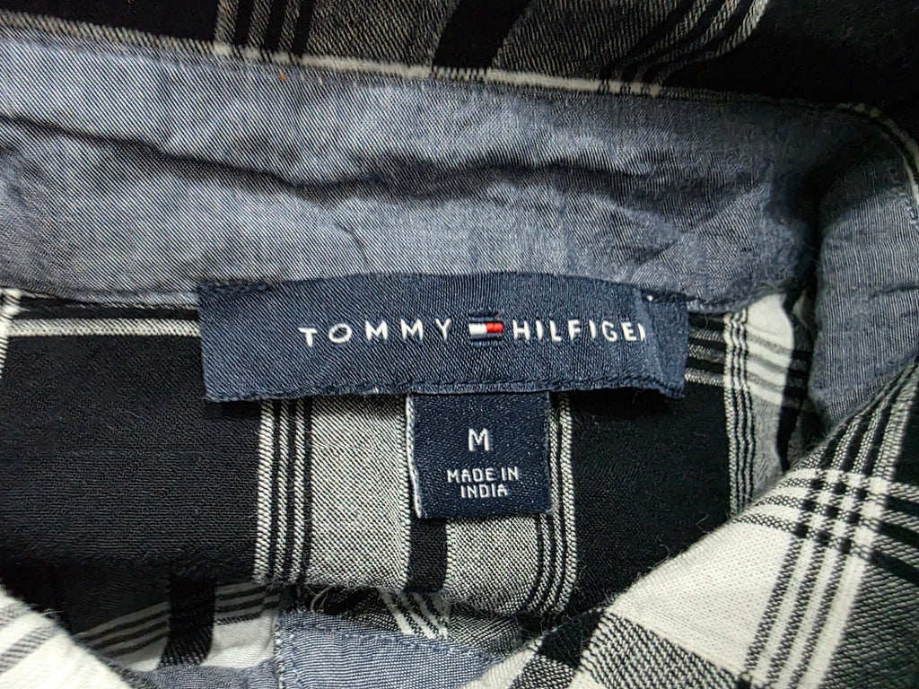 Blusa Tommy Hilfiger negra/gris a cuadros manga larga medio boton Mediana
