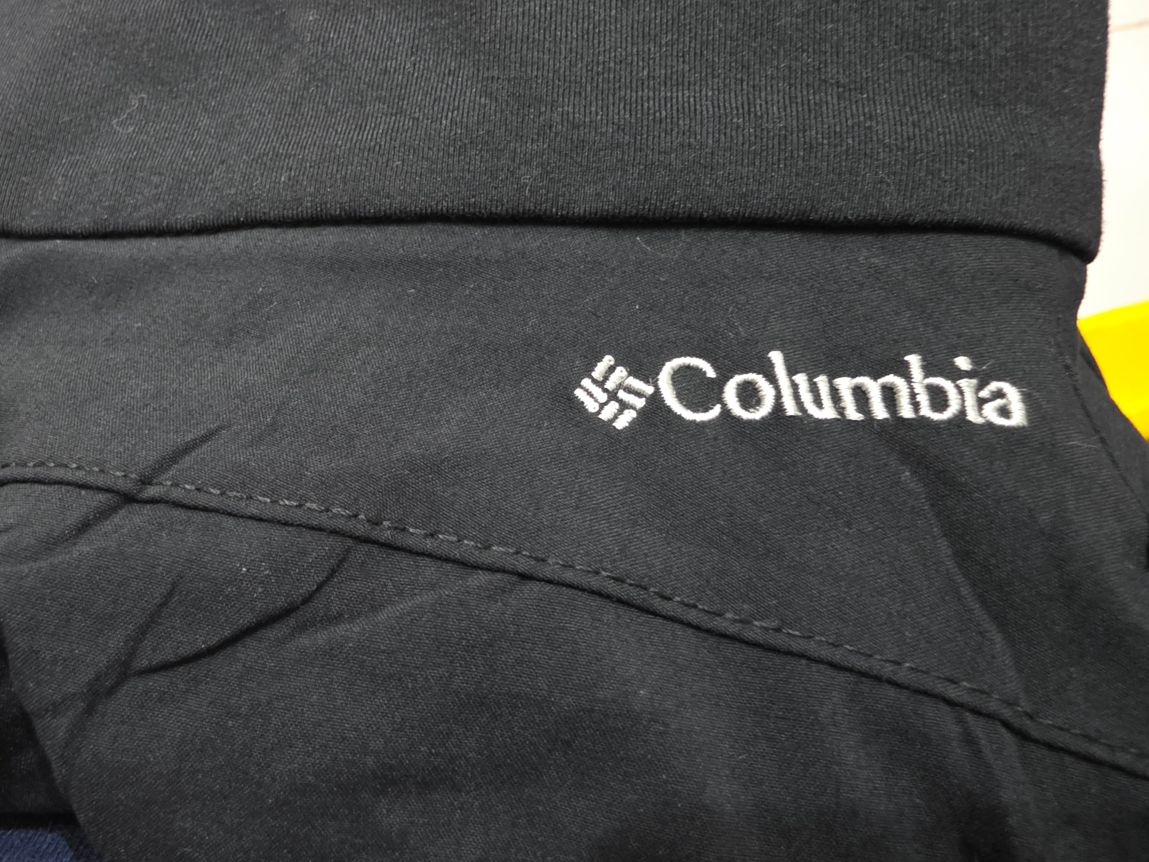 Falda Columbia color negro de Mujer Talla Mediana
