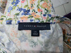 Playera Tommy Hilfiger de Mujer Grande Floreada tricolor