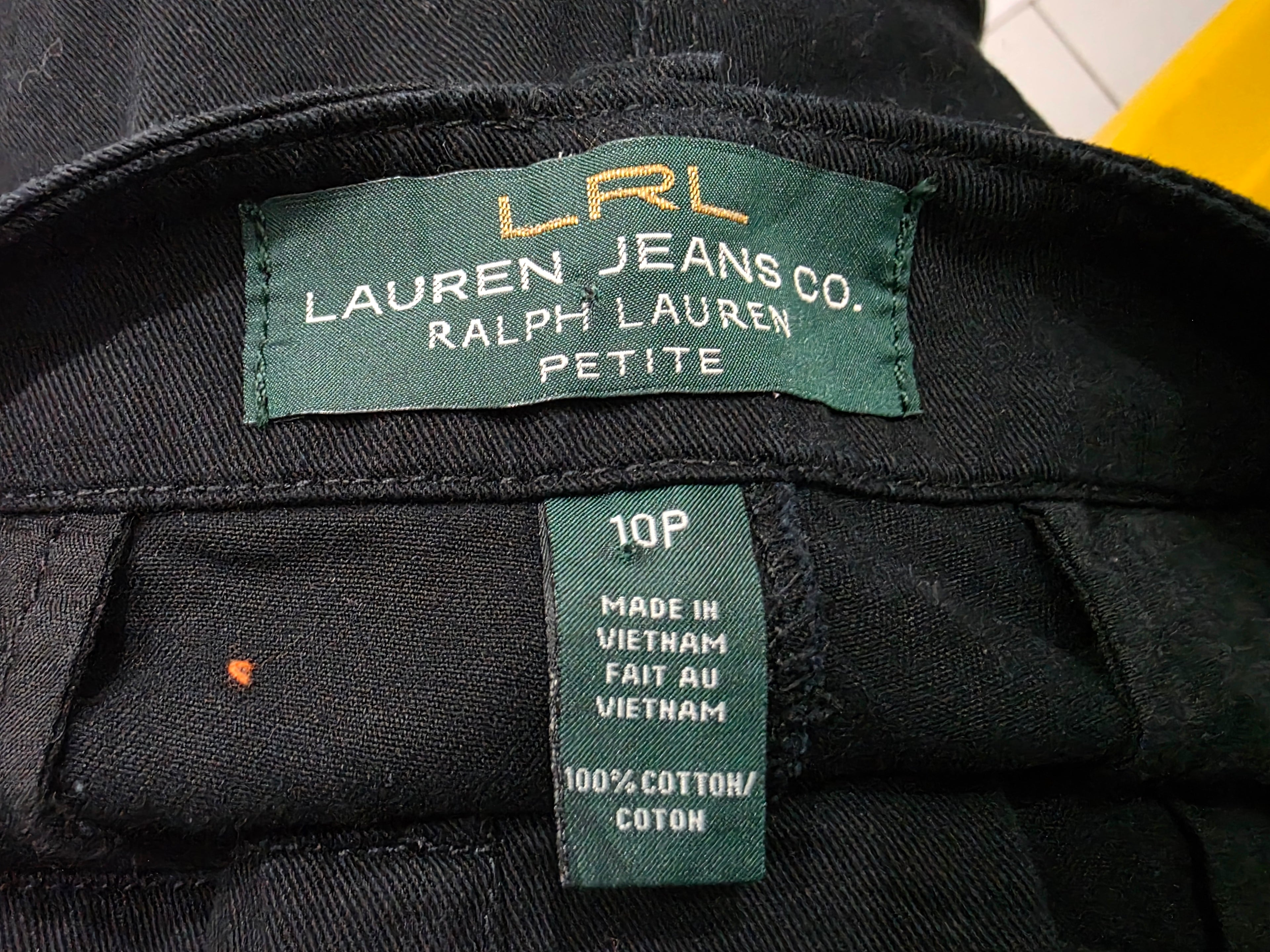 Short Ralph Lauren talla 10 Petite color negro de Mujer