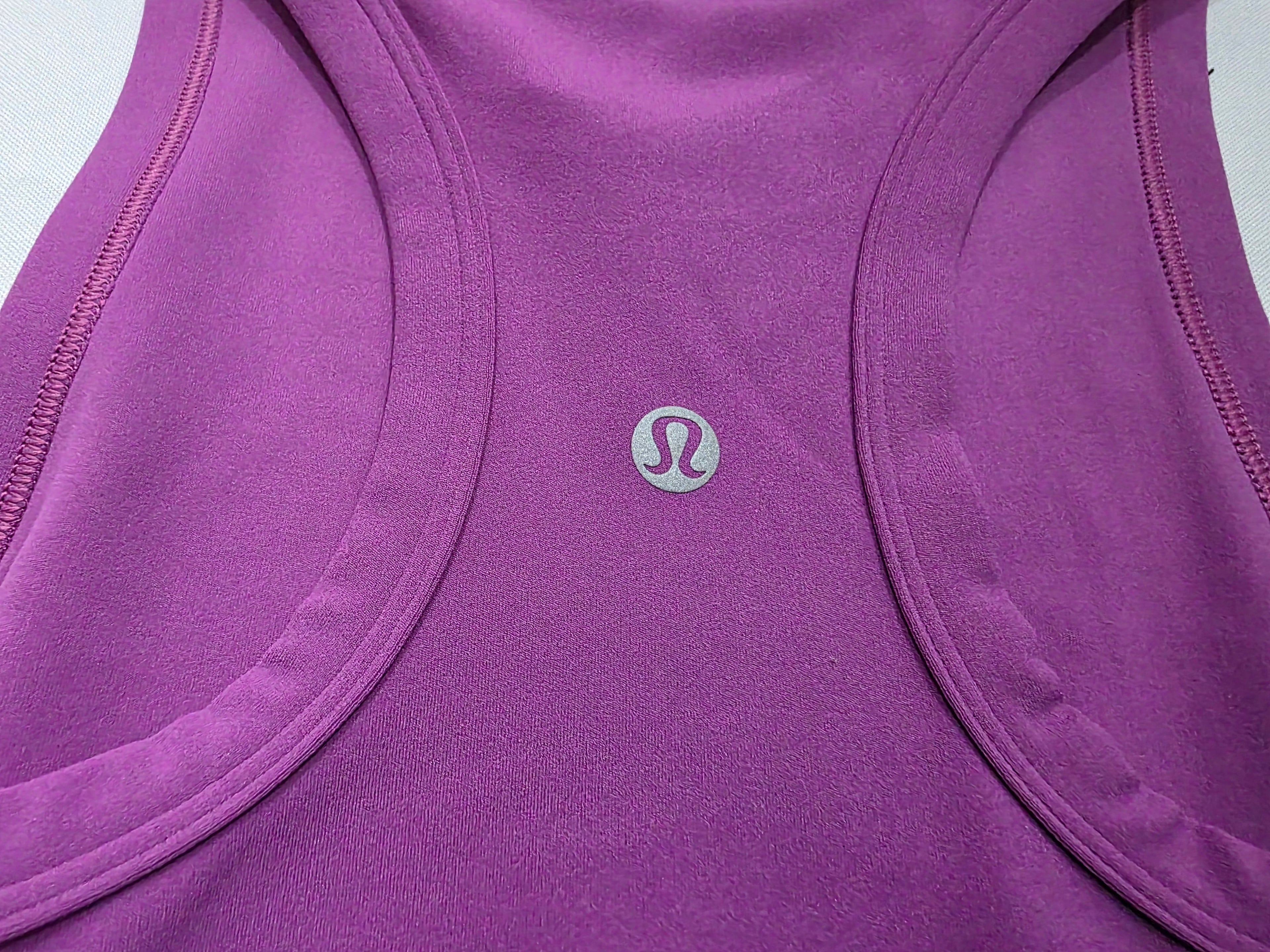 Playera Lululemon talla 0 de Mujer color violeta