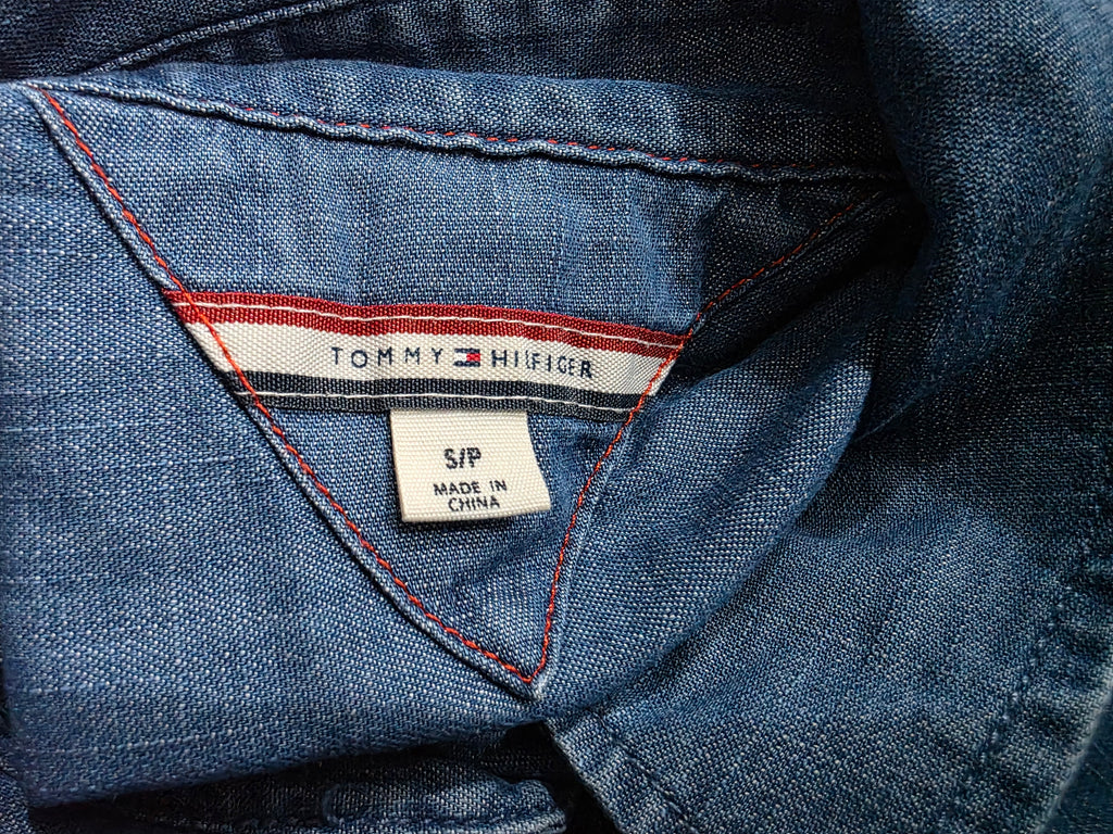 Camisa Tommy Hilfiger  de mezclilla de Mujer talla chica