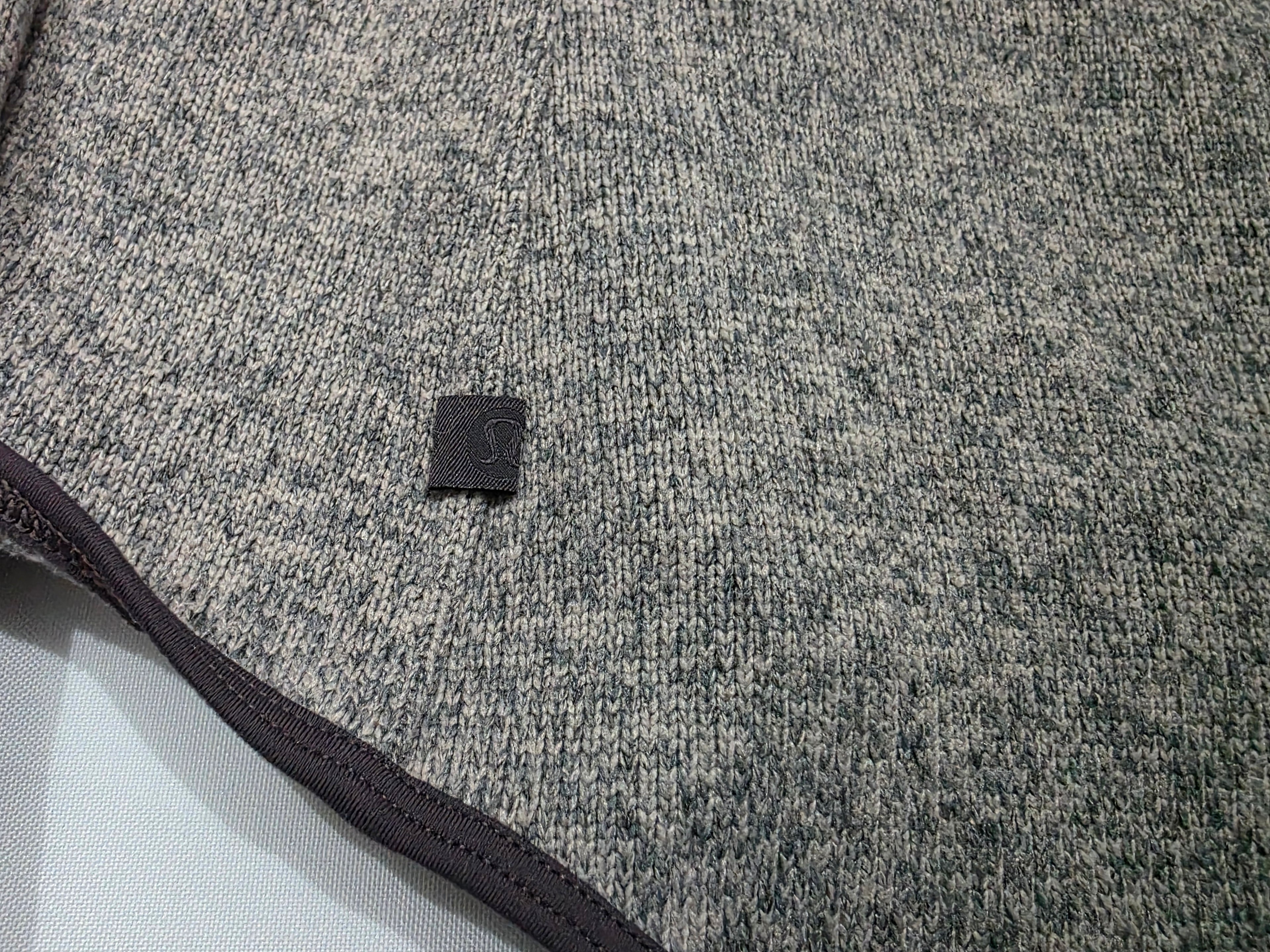 Chamarra ligera Lululemon de Mujer morada jaspeada talla 4 con gorro