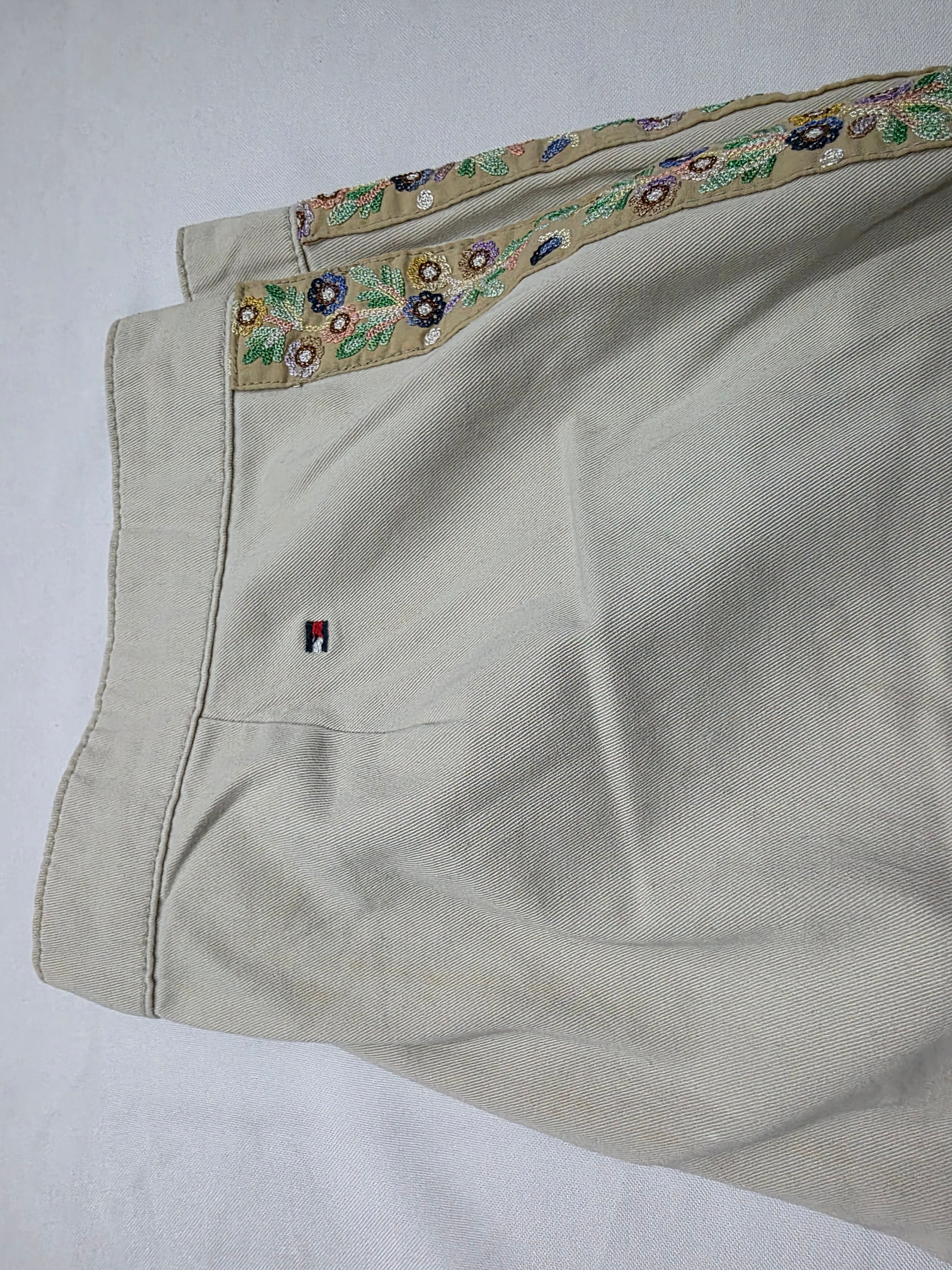 Pantalon Tommy Hilfiger de Mujer talla  6 color cafe con flores