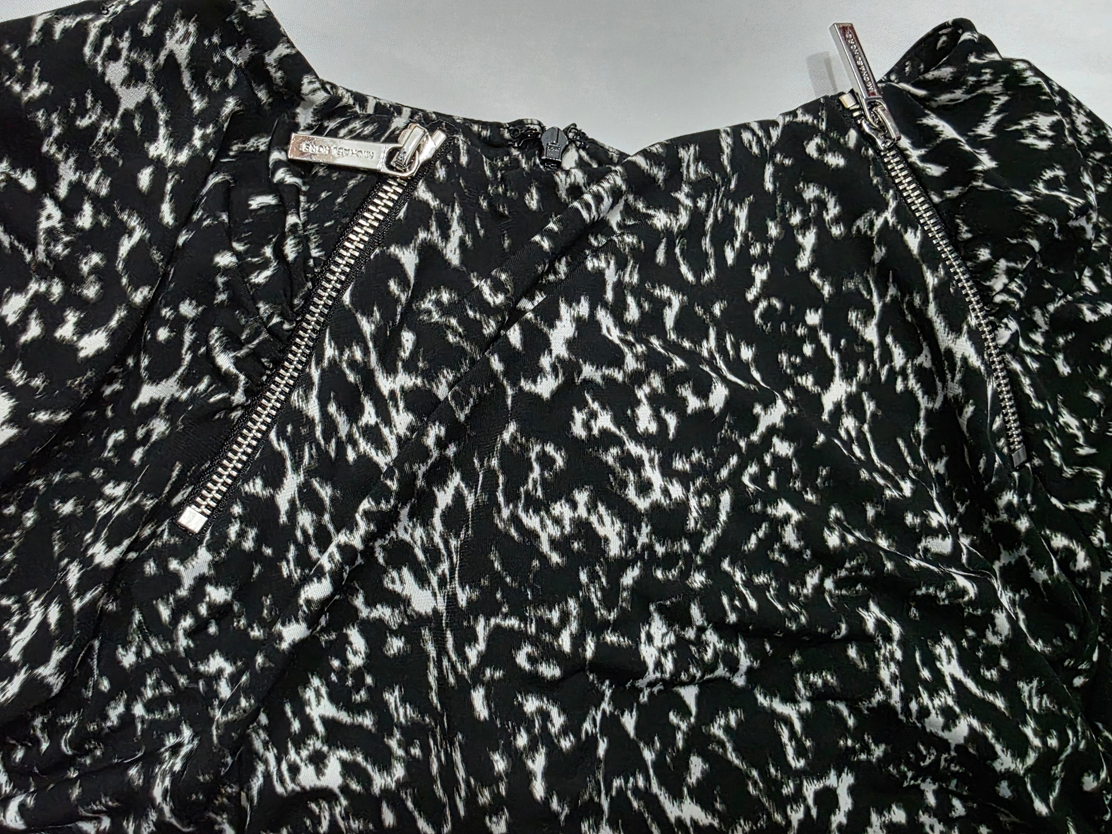 Michael Kors Vestido Negro Print Blanco Manga 3/4 talla Chica