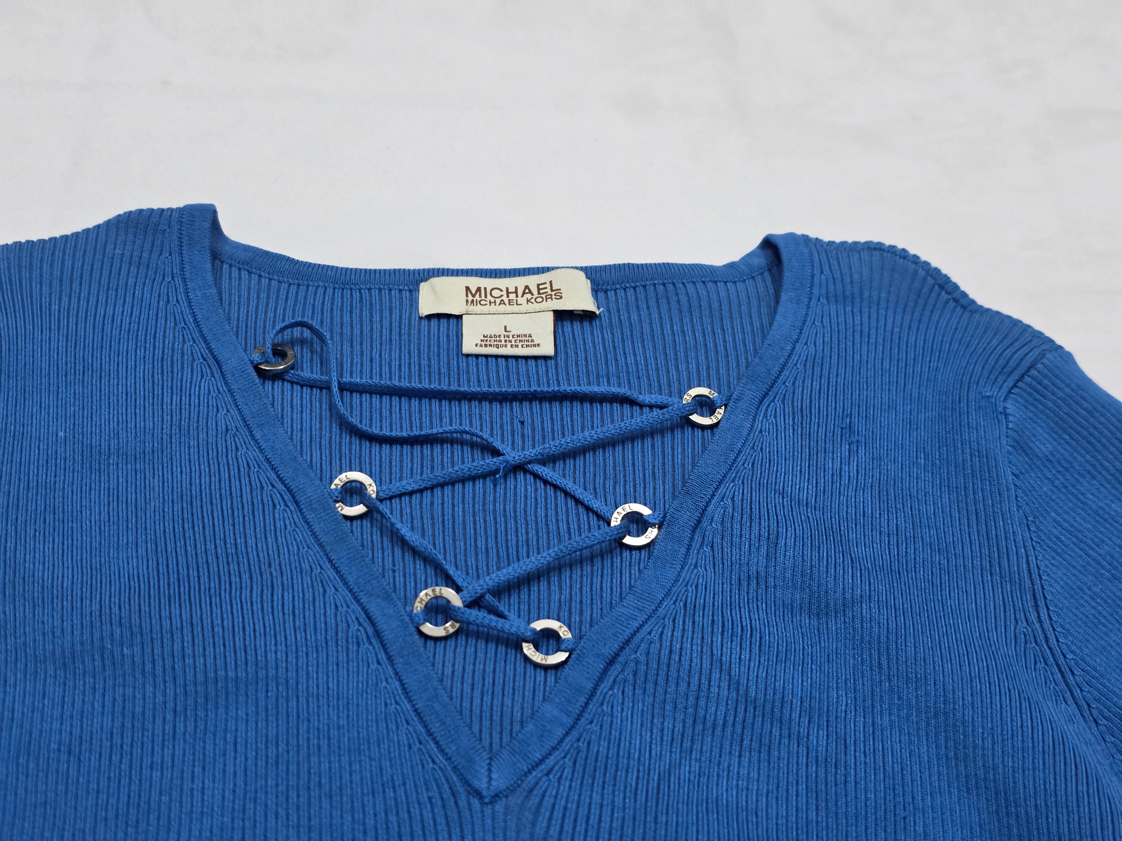 Playera Michael Kors color azul celeste de Mujrr manga larga Grande