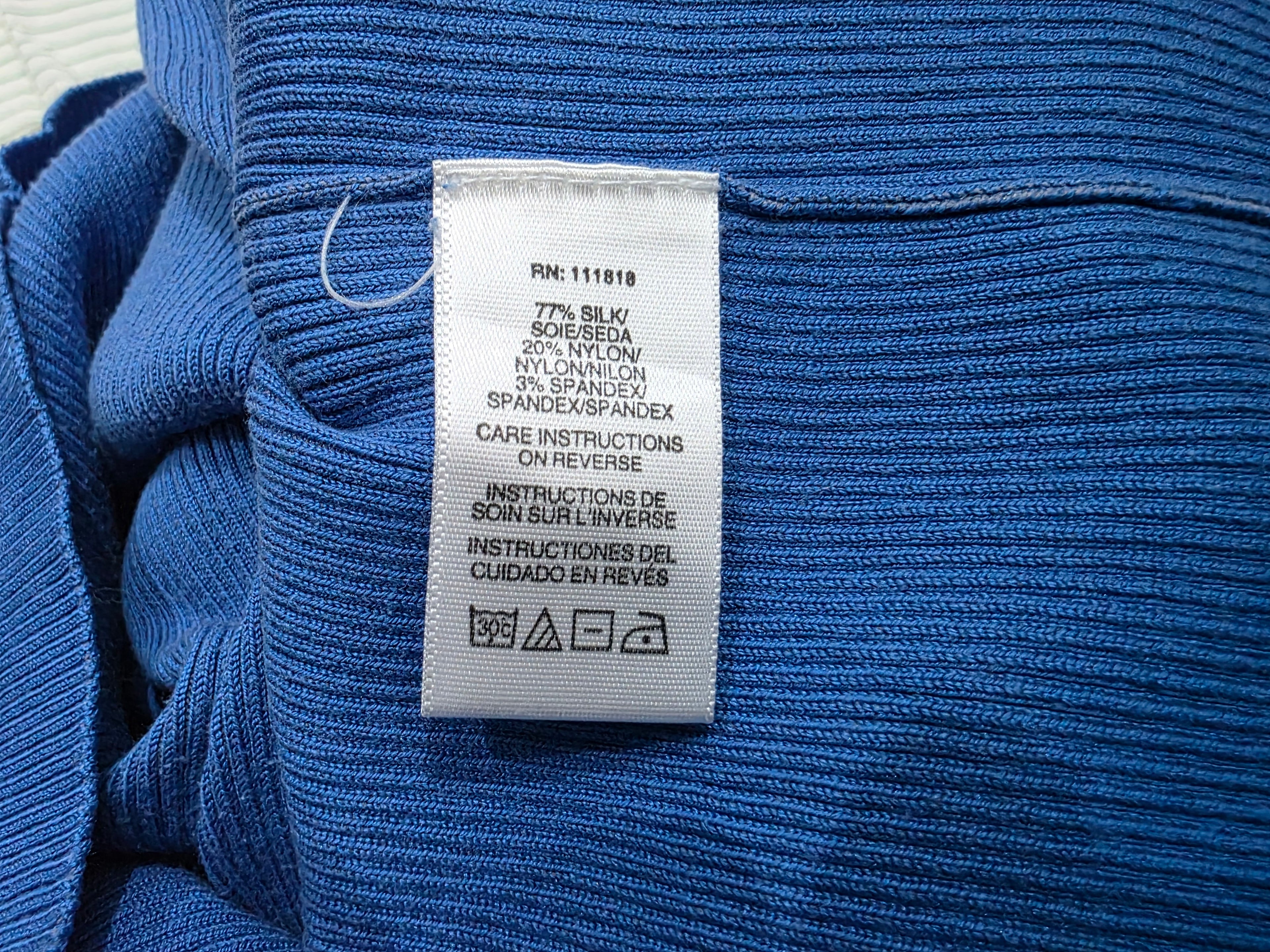 Playera Michael Kors color azul celeste de Mujrr manga larga Grande
