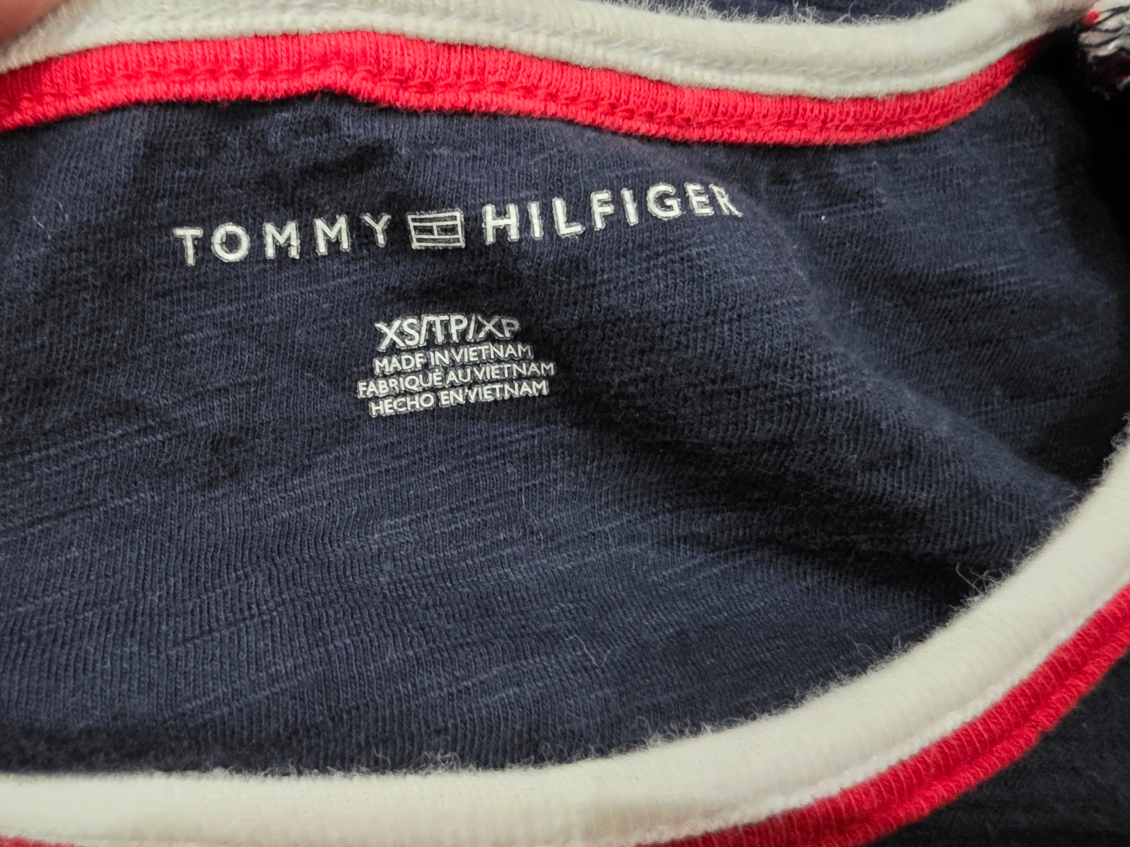 Playera Tommy Hilfiger de Mujer azul marino manga corta