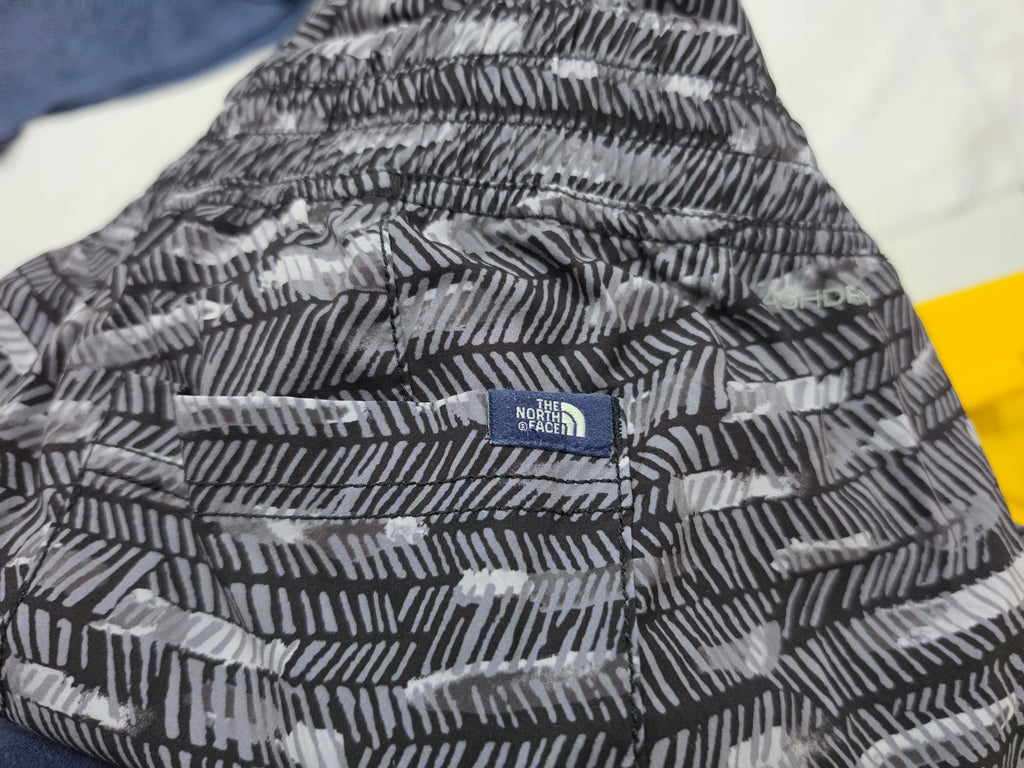 Short The North Face Color Gris Con Figuras Mediano De Mujer