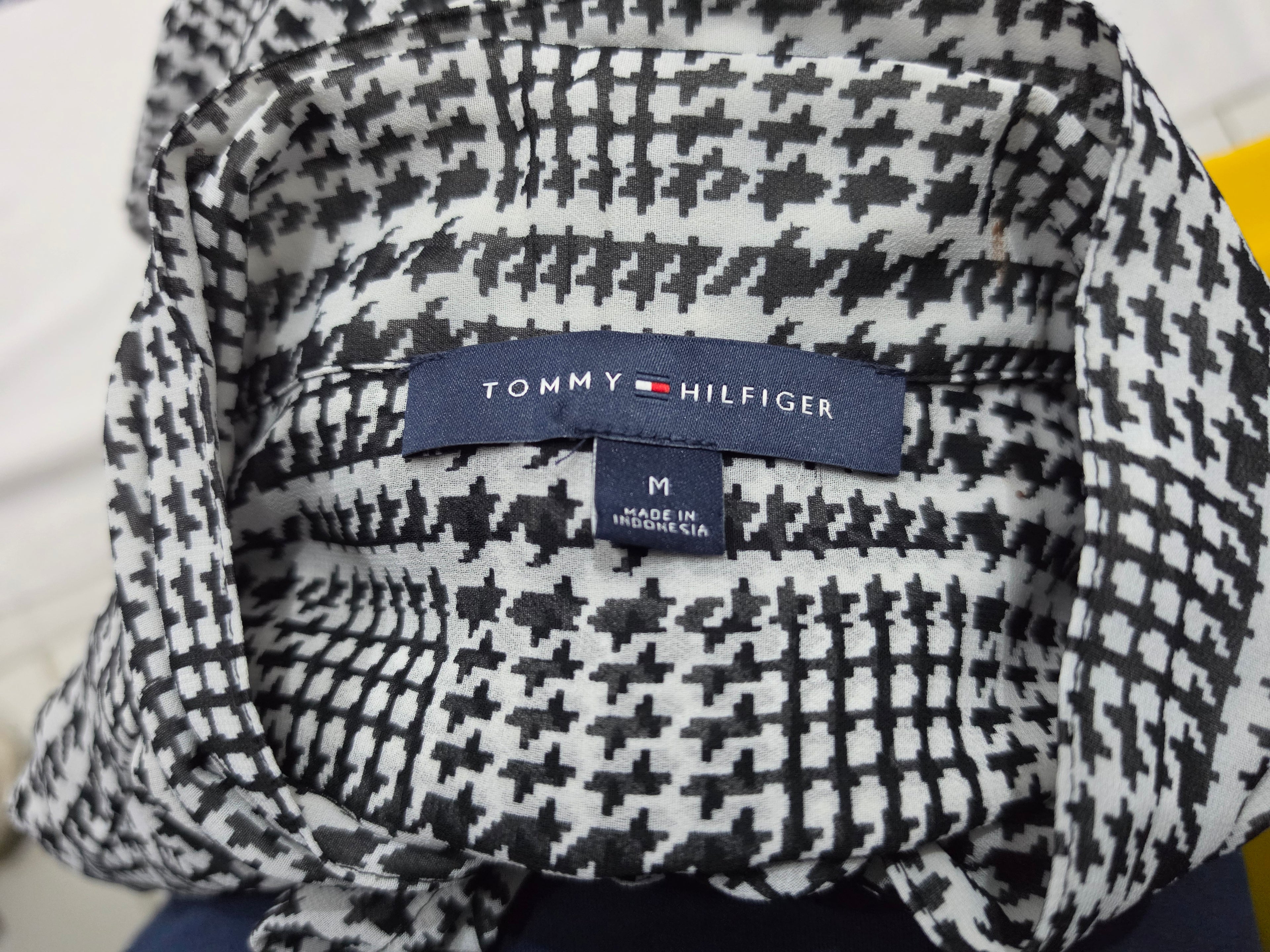 Blusa Tommy Hilfiger Pata Gallo Lazo Al Cuello Talla M