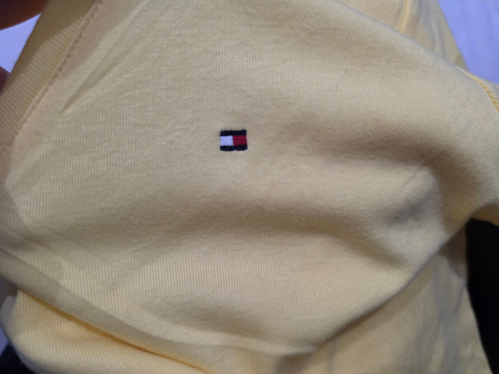 Playera Tommy Hilfiger mujer Extra grande Amarilla manga Corta
