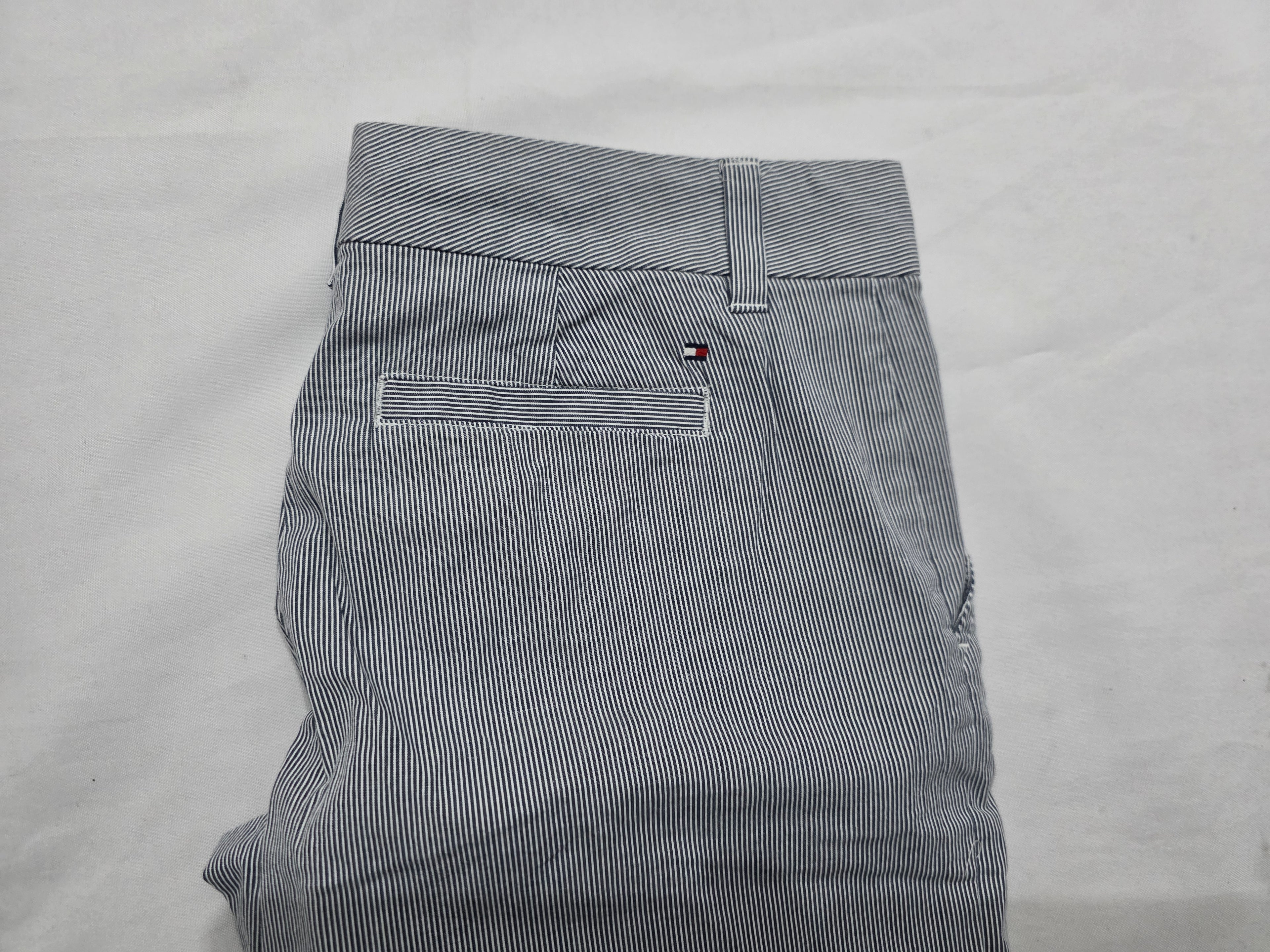 Bermuda Tommy Hilfiger De Mujer Talla 2 Rayas Azul/blanco