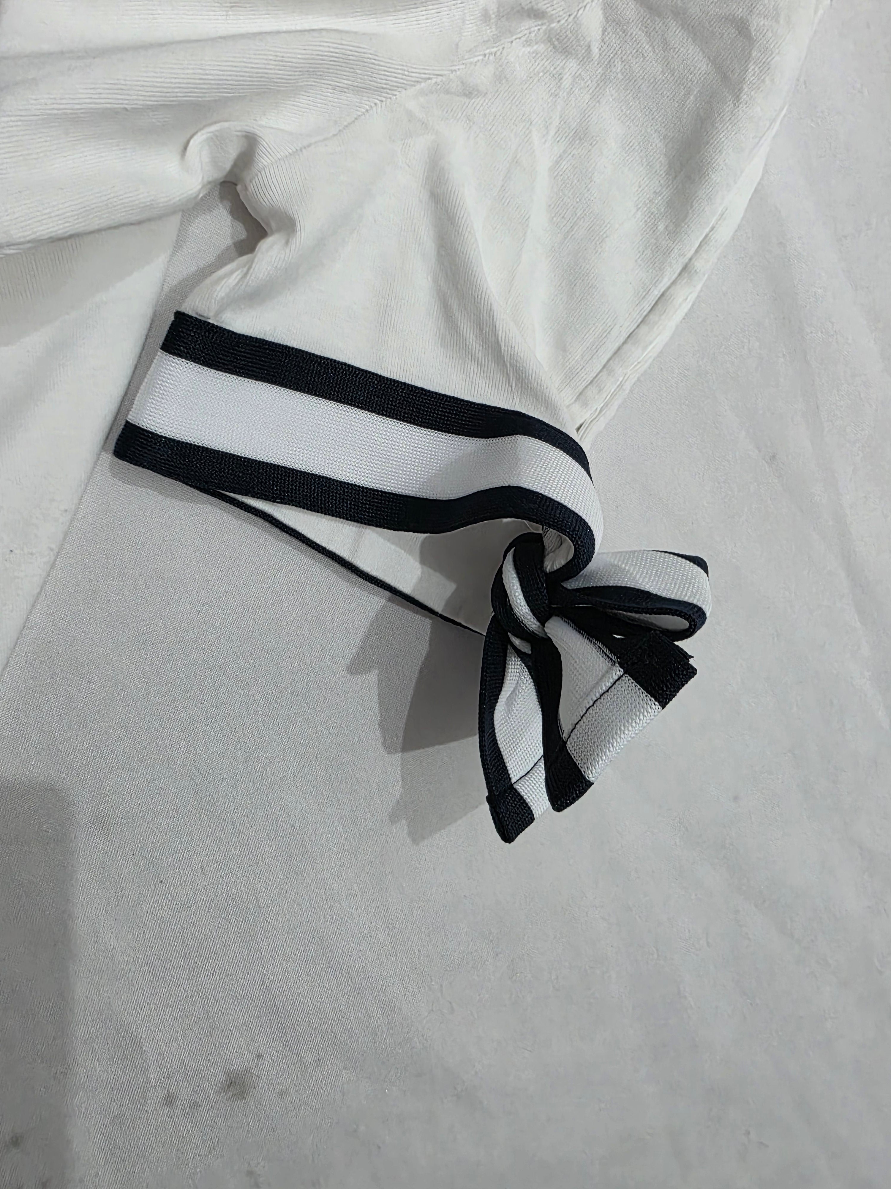 Playera Tommy Hilfiger Mujer Talla Chica Blanca Cordones