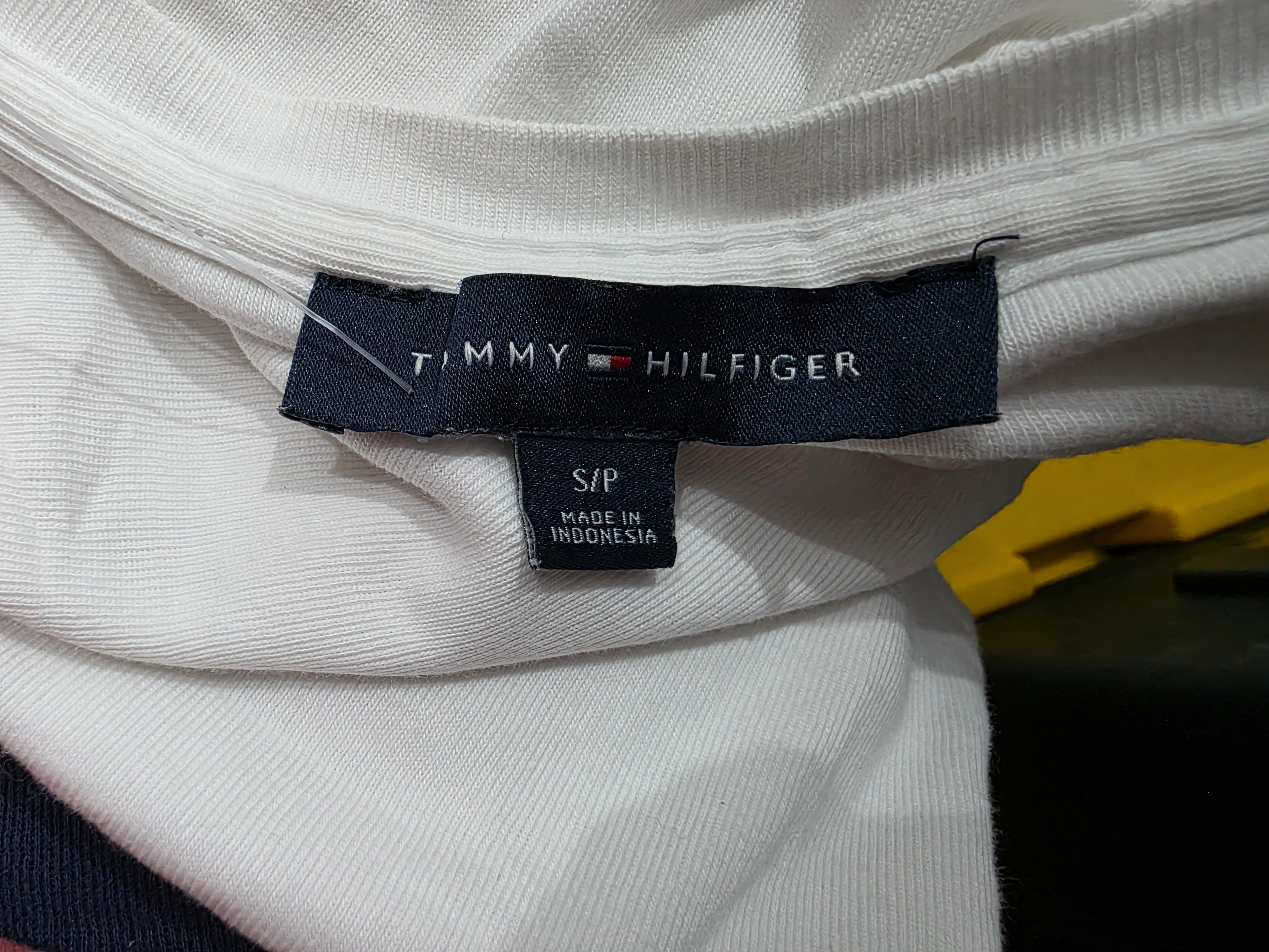 Playera Tommy Hilfiger Mujer Talla Chica Blanca Cordones