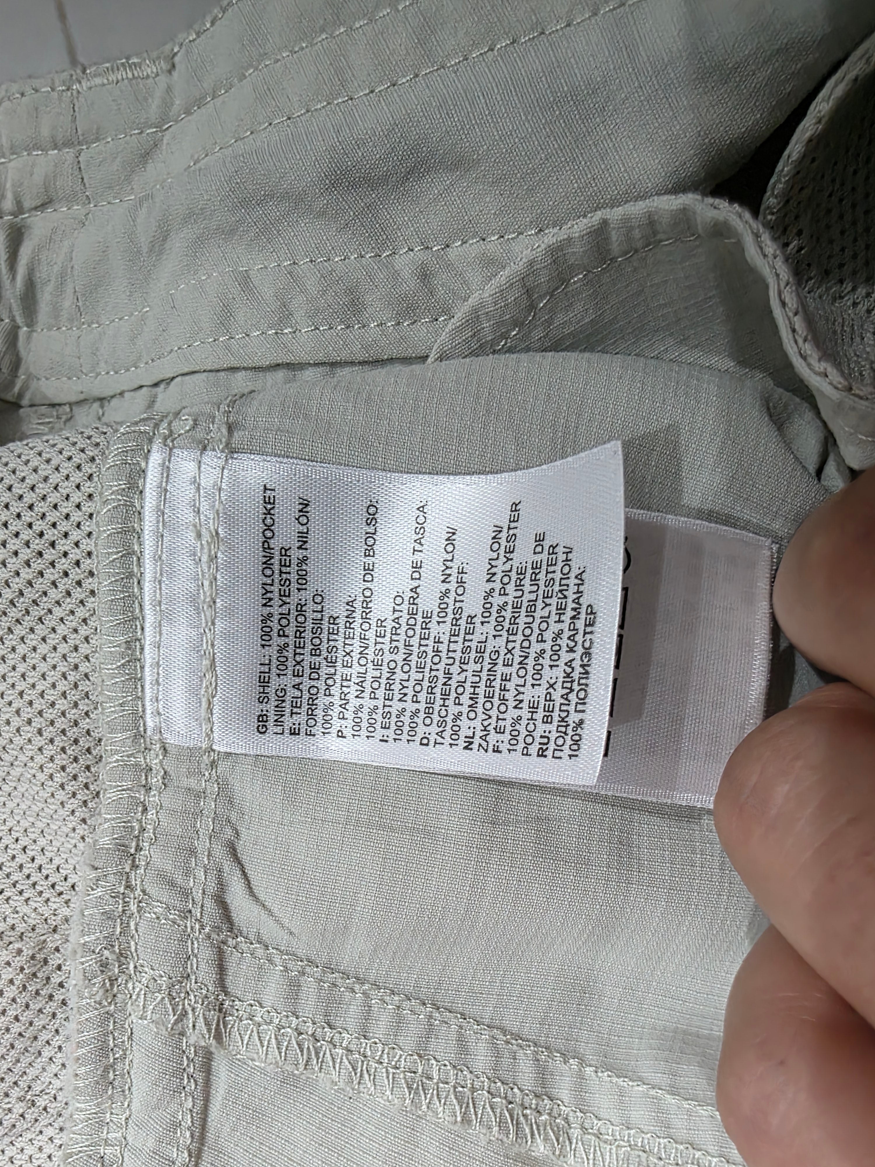 Short The North Face Stow Pocket Gris Mujer Talla 14