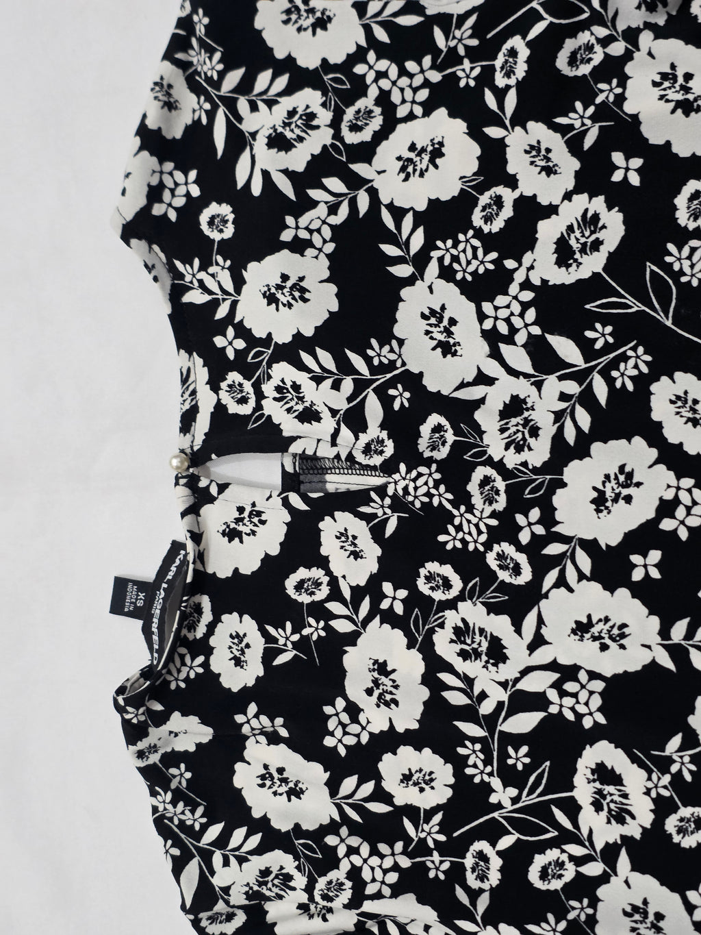 Blusa Karl Lagerfeld Extrachica Mujer Color Negra Floreada
