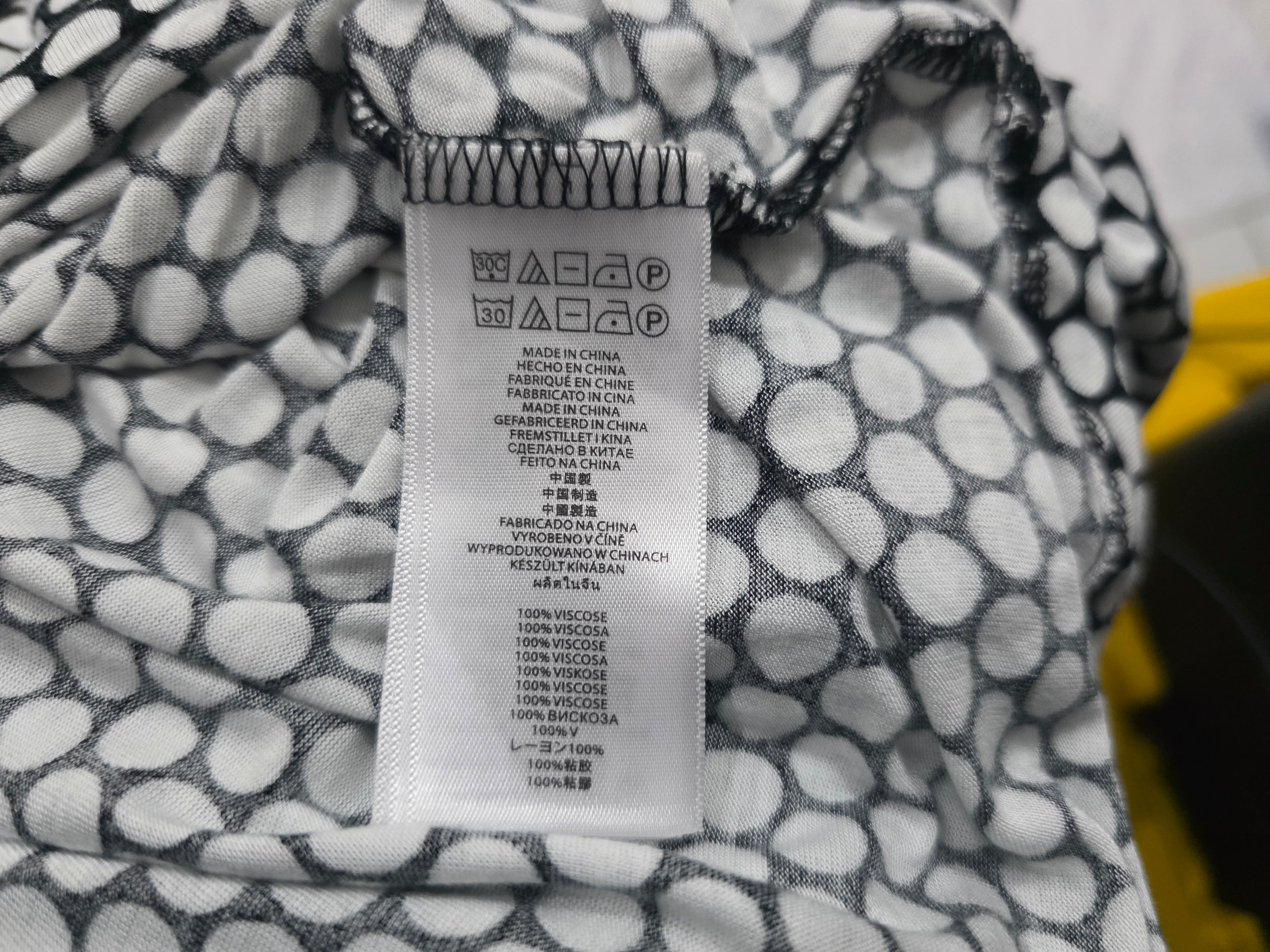 Blusa Michael Kors Grande Manga Corta Con Círculos Blancos