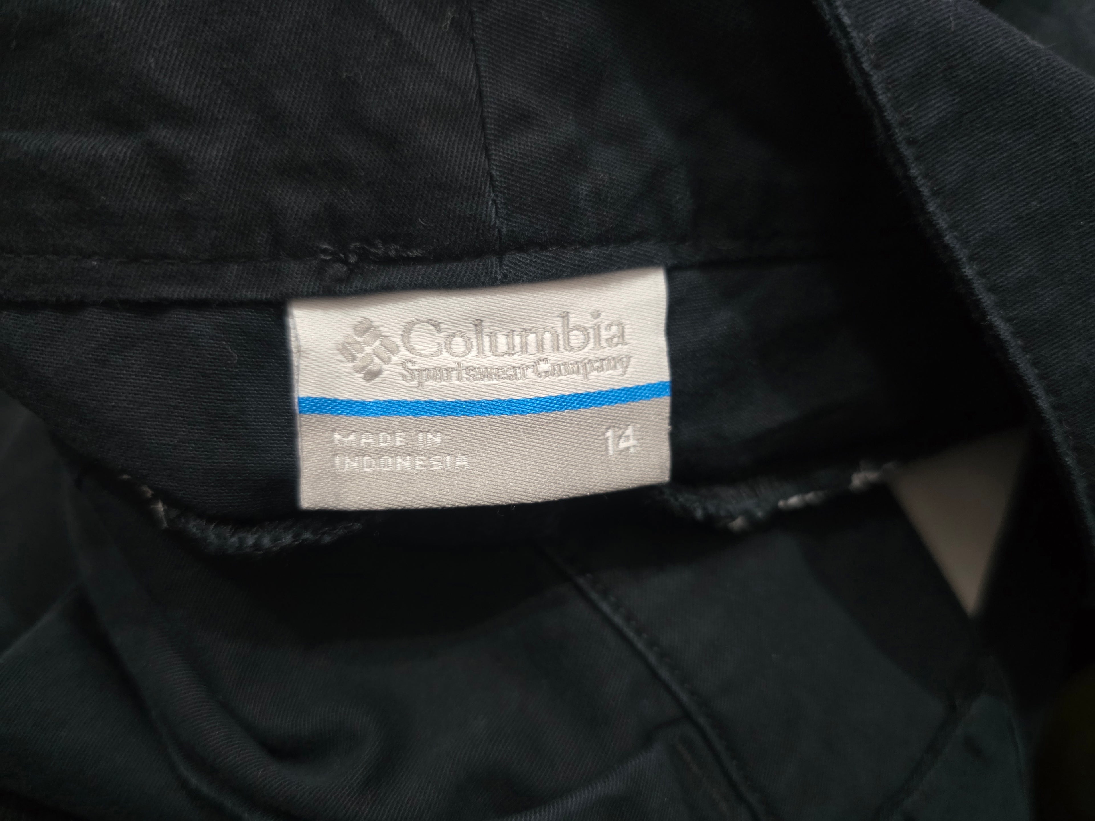 Pantalon Corto Columbia De Mujer Talla 14 Color Azul Marino