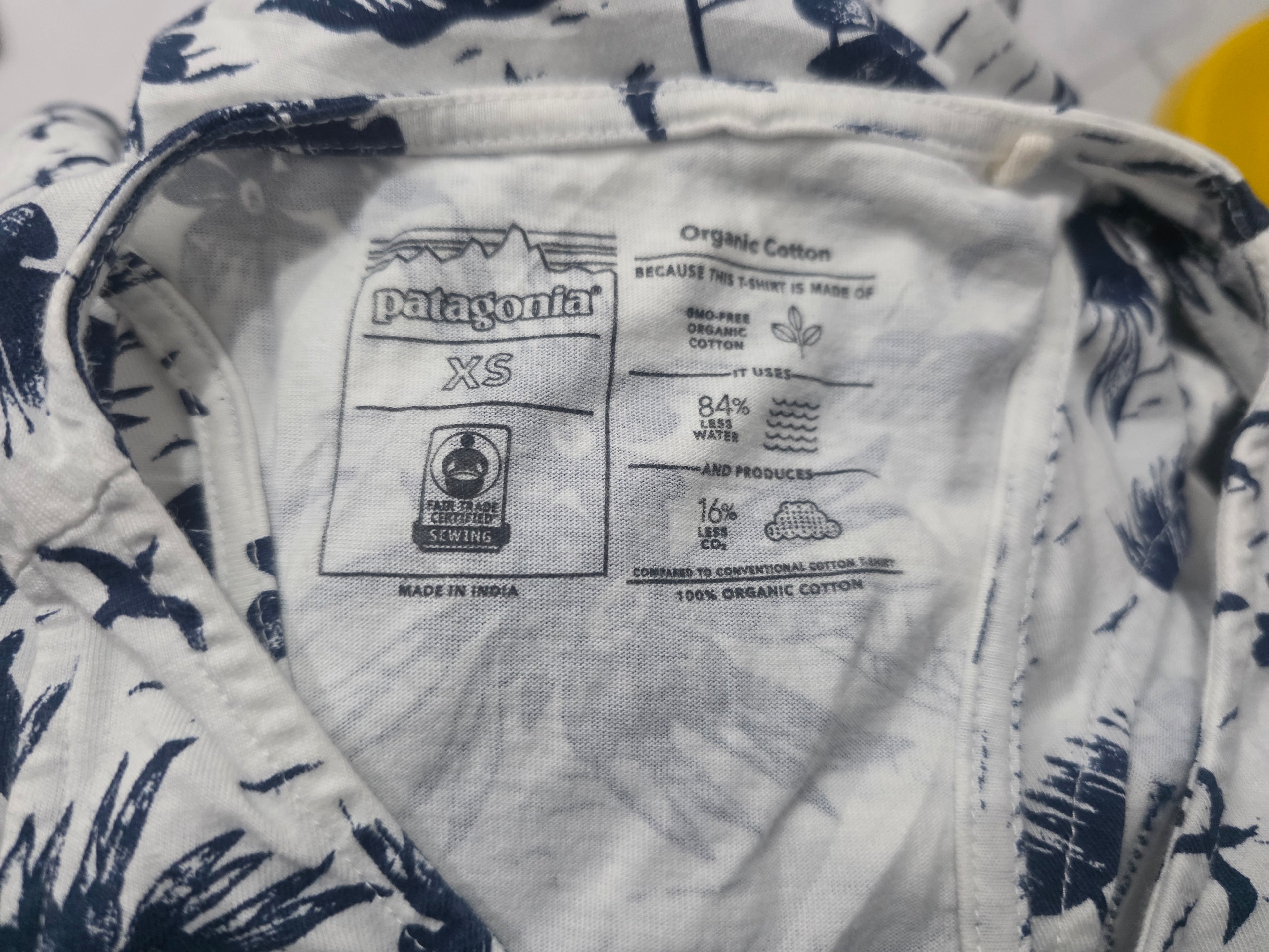 Playera Patagonia De Mujer Extra Chica Sin Mangas Blancaazul