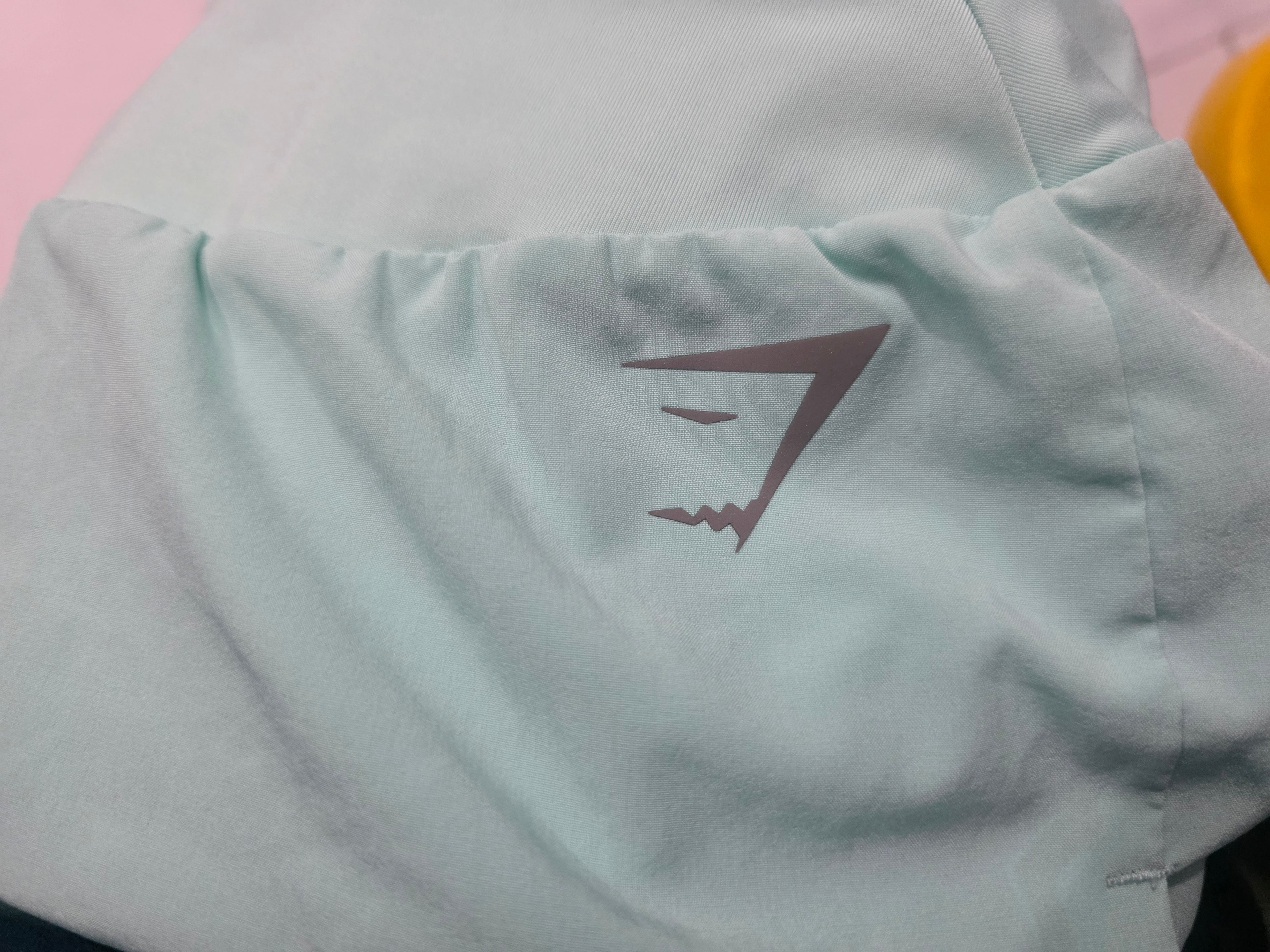 Short Gymshark De Mujer Extra Chica Color Menta