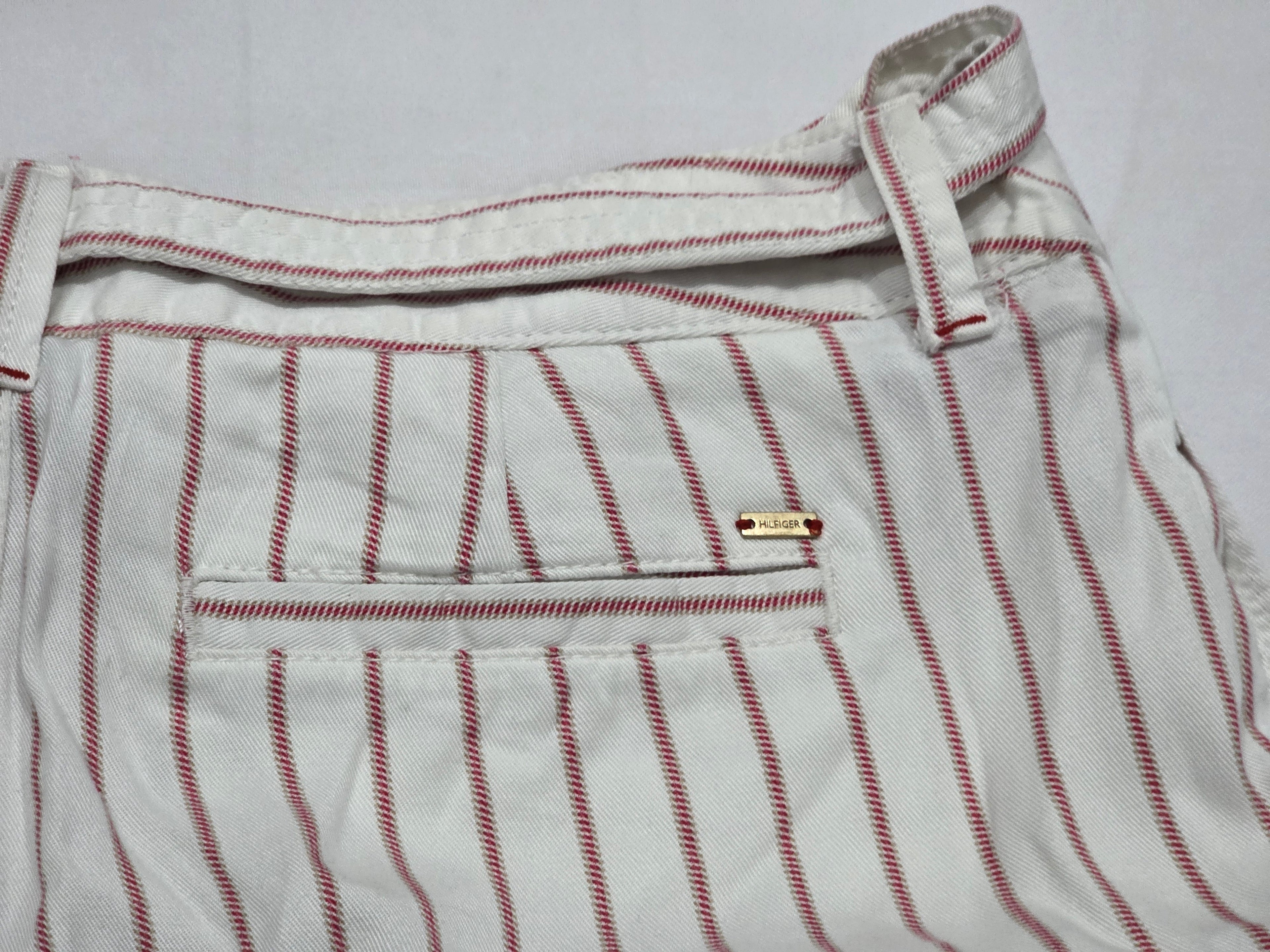 Short Tommy Hilfiger Mujer Talla 6 Color Blanco Con Lineas