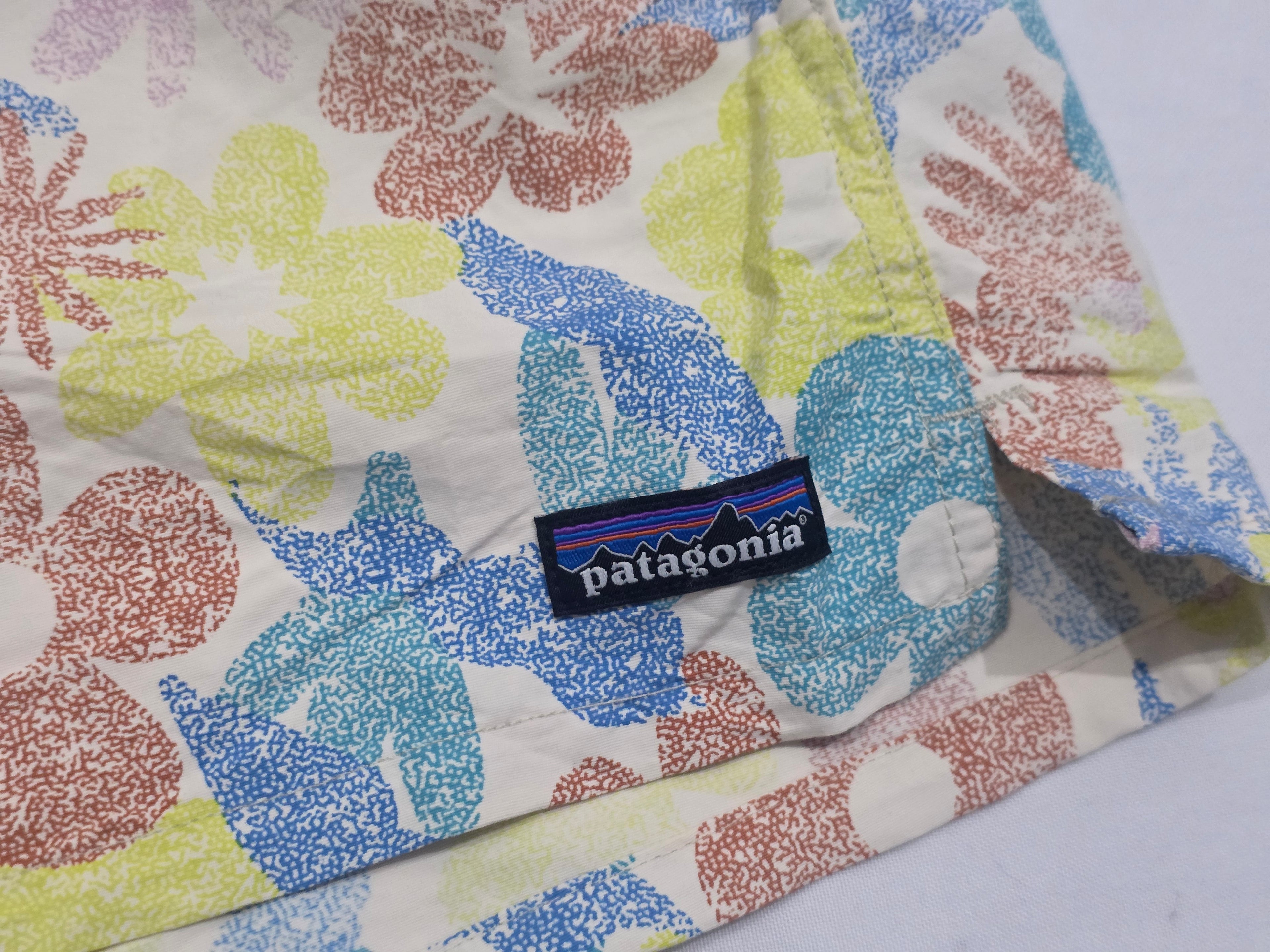 Short Patagonia Extra Grande De Mujer Floreada