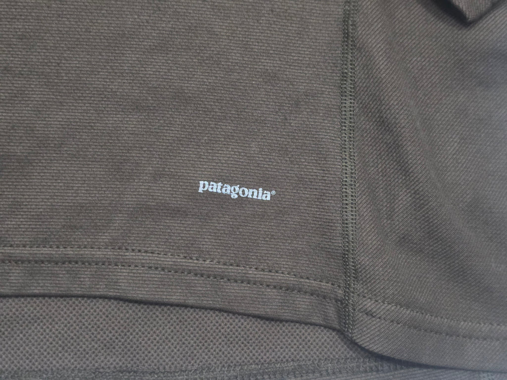 Playera Patagonia Performamce Medio Cierre Cafe Extra Chica
