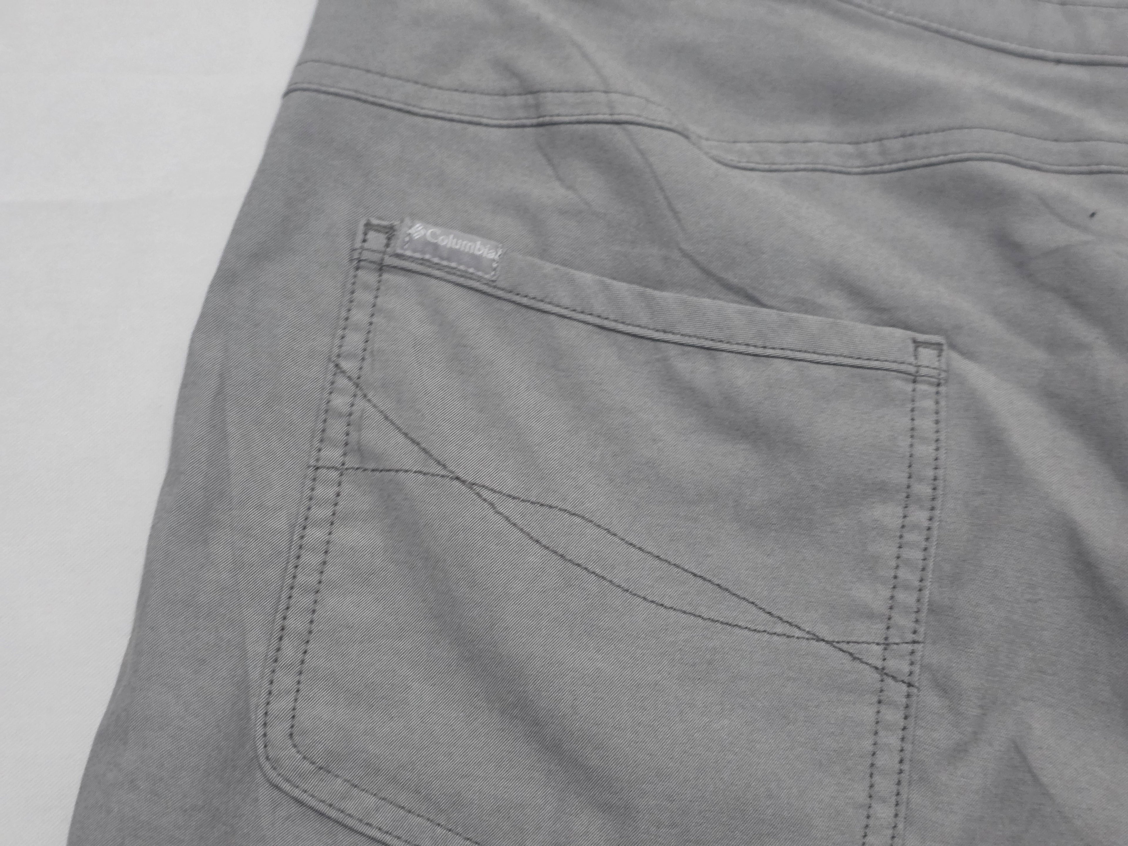 Short Columbia De Mujer Talla 16 Color Gris