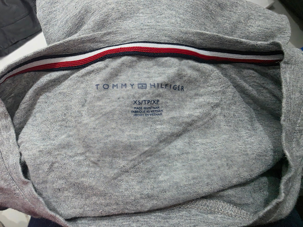 Playera Tommy Hilfiger De Mujer Extra Chica Gris
