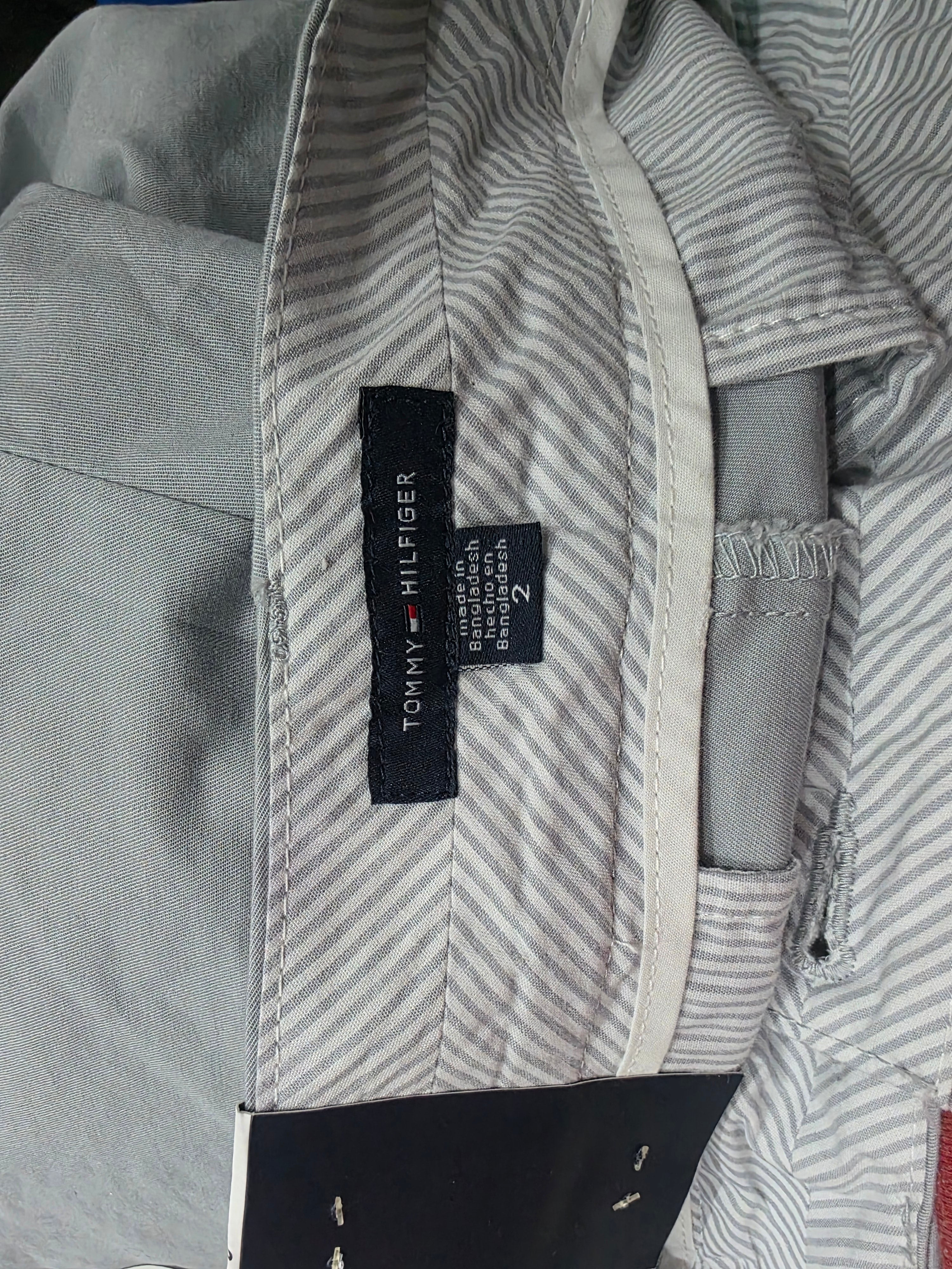 Short Tommy Hilfiger De Mujer Color Gris Talla 2