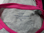 Playera Vineyard Vines Extra Chica Gris Con Rosa De Mujer