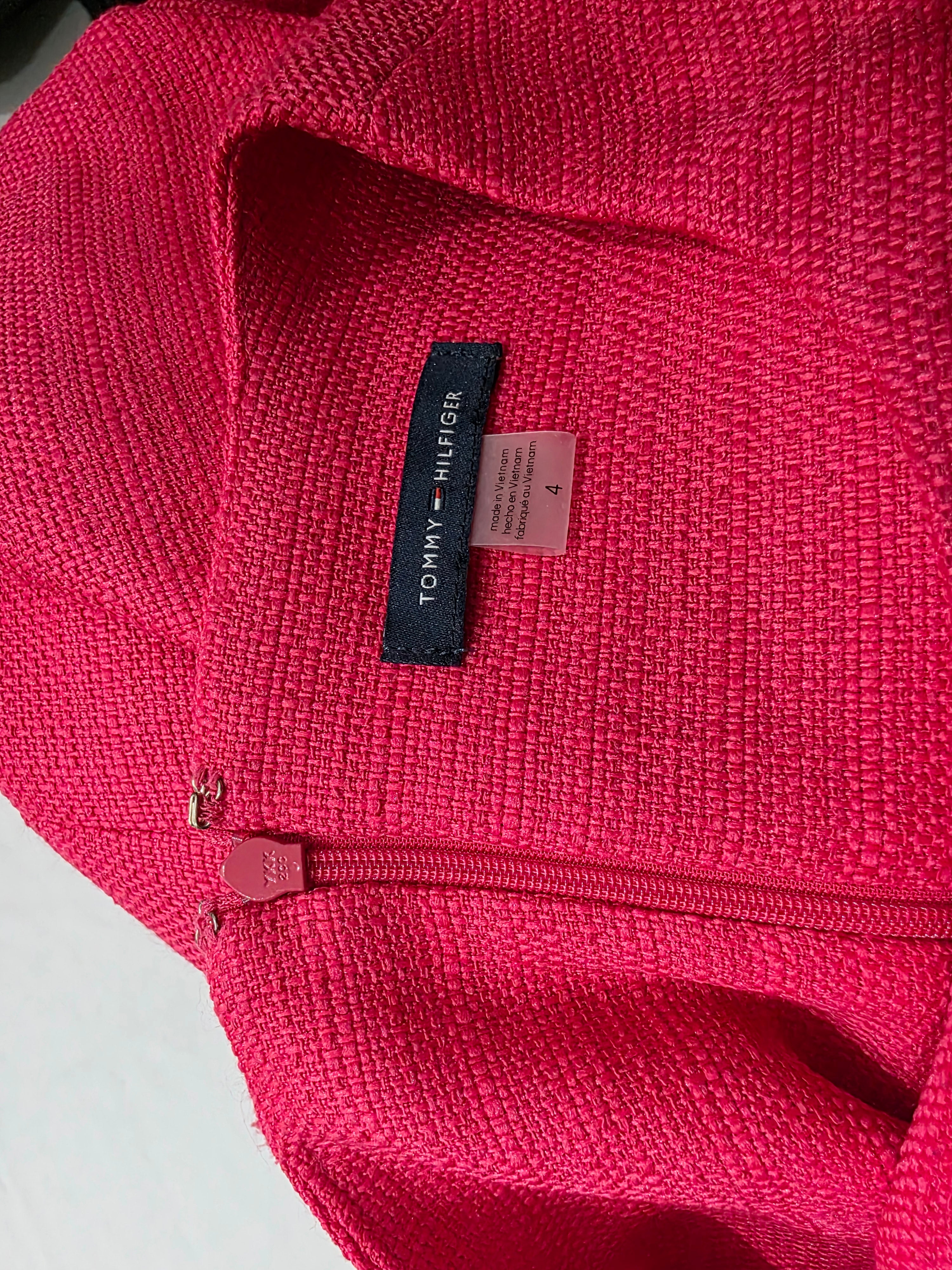 Vestido Tommy Hilfiger Manga Corta Color Fucsia Talla 4