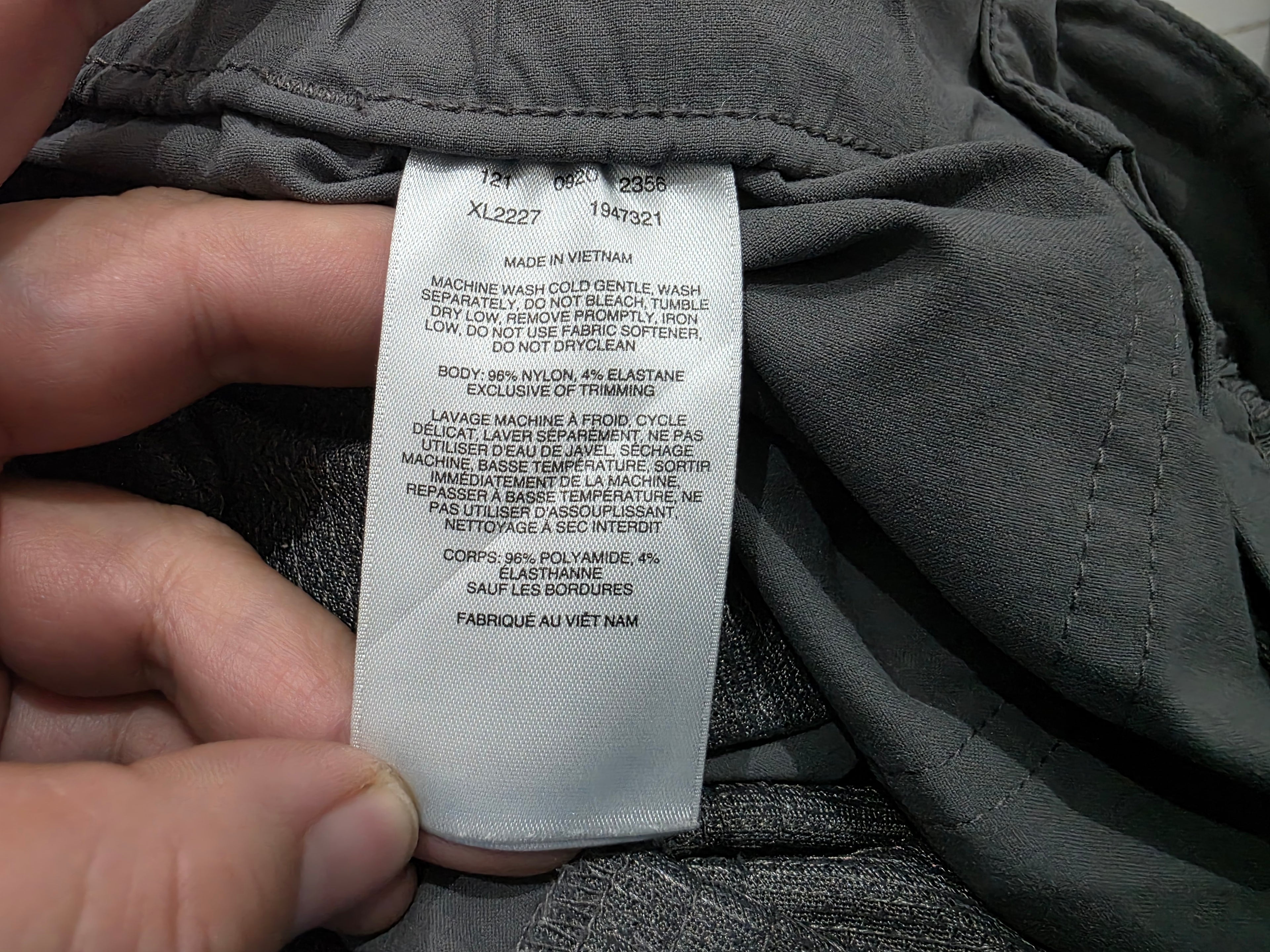 Short Columbia De Mujer Talla Mediana Color Gris