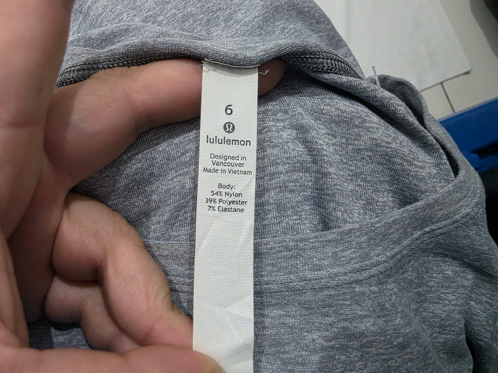 Playera Lululemon Mujer Talla 6 Color Plateado Manga Larga