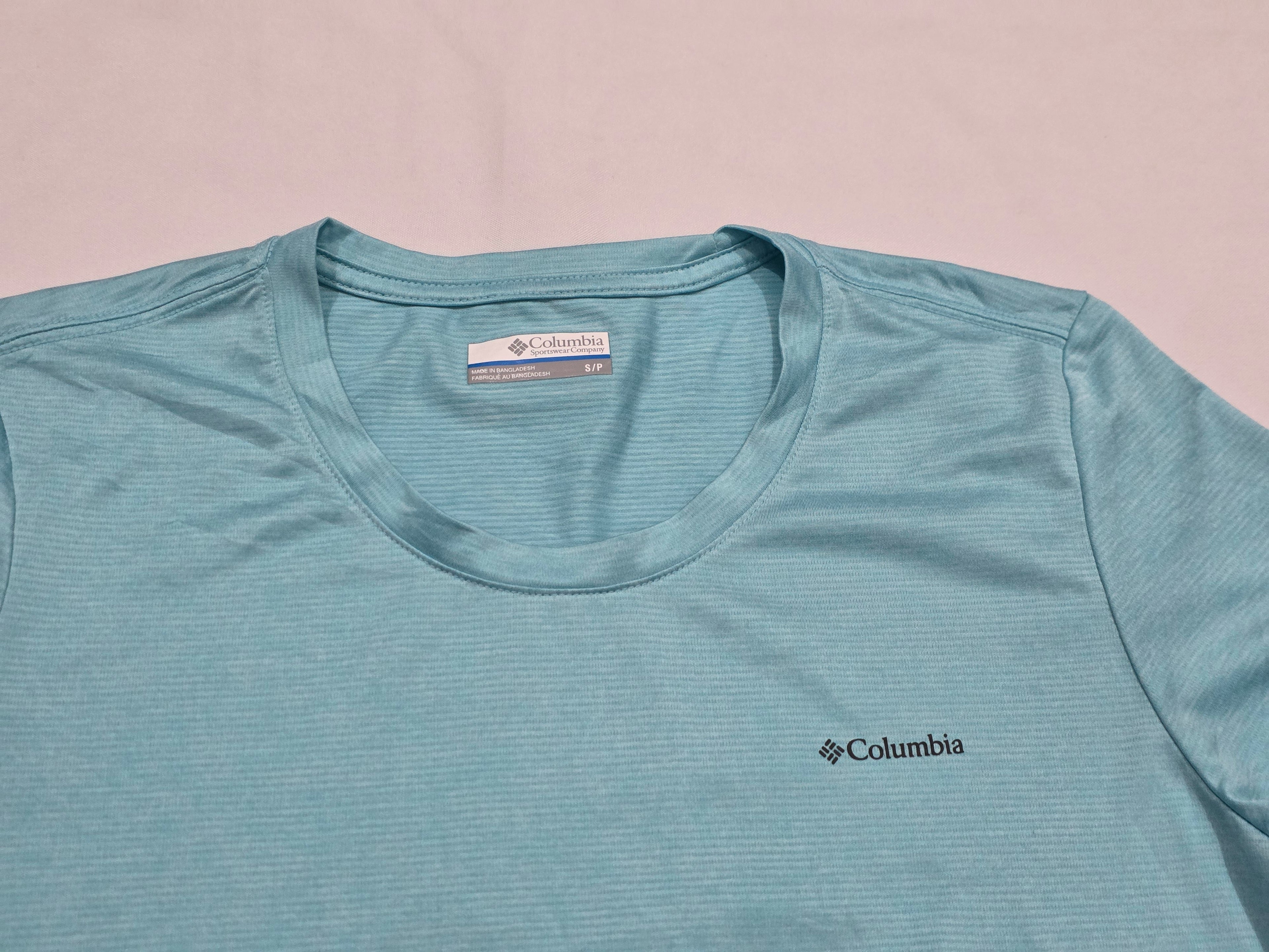 Playera Columbia De Mujer Celeste Talla Chica Manga Corta