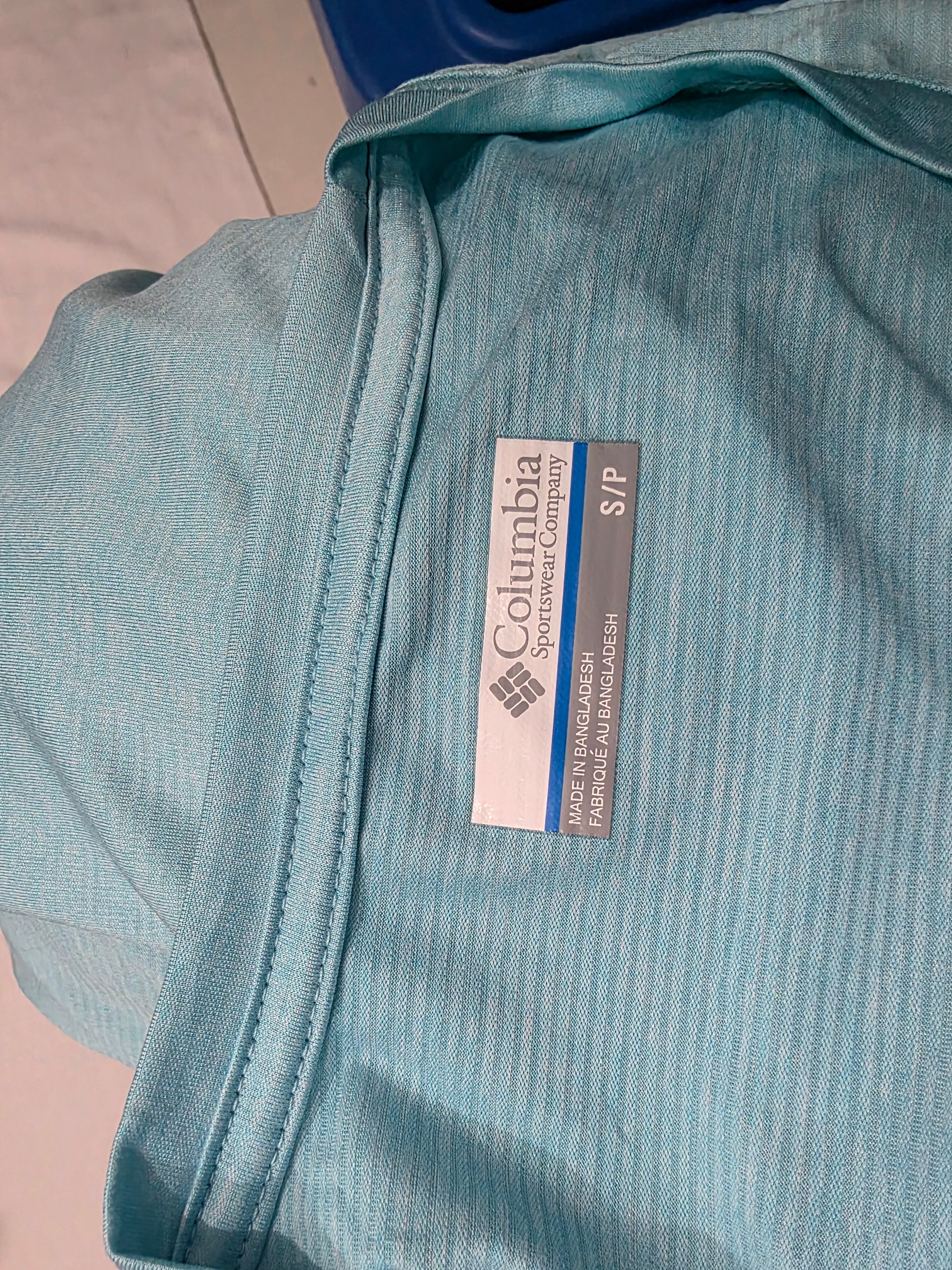 Playera Columbia De Mujer Celeste Talla Chica Manga Corta