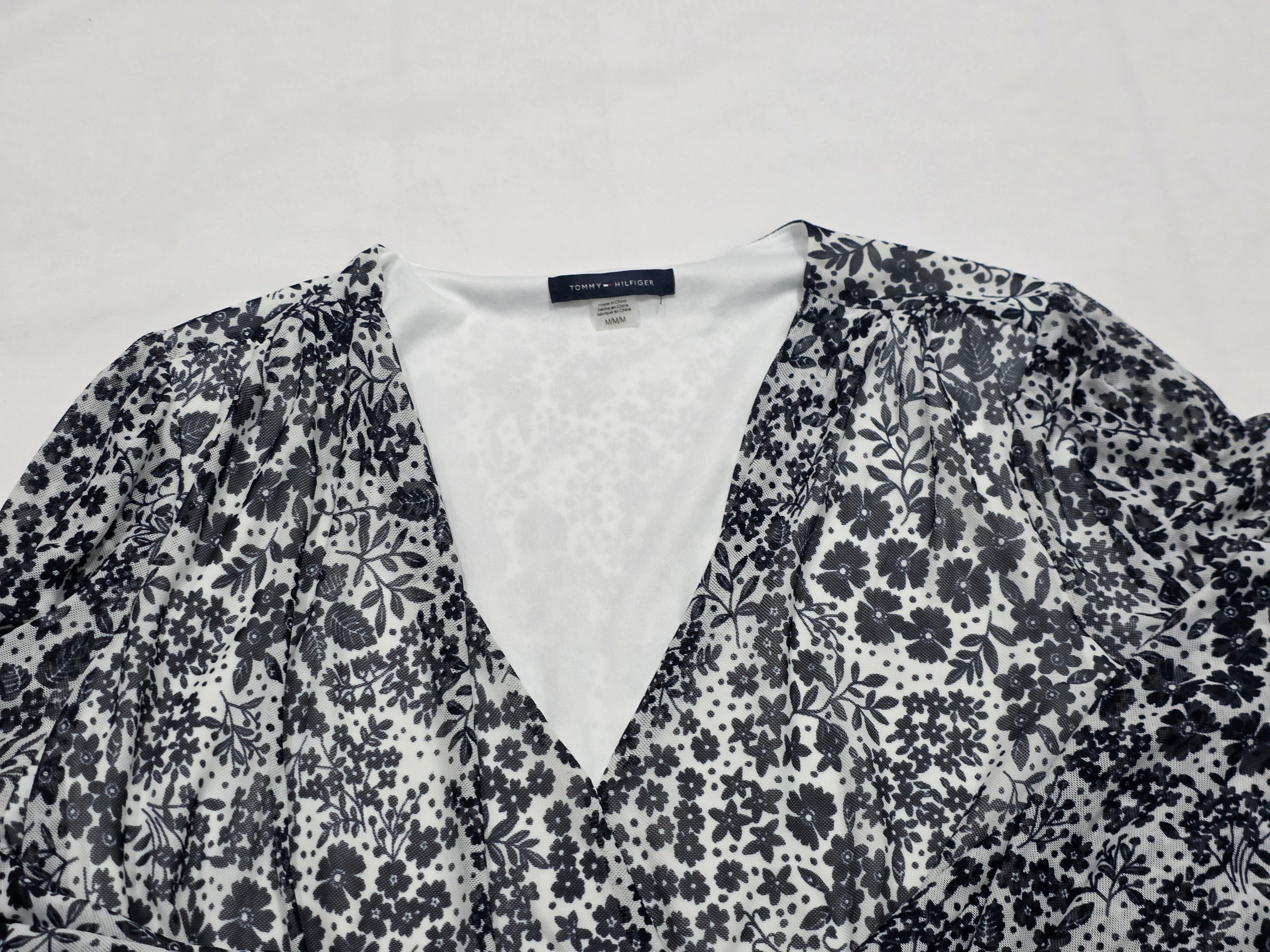Blusa Tommy Hilfiger De Mujer Floreada Gris/blanco