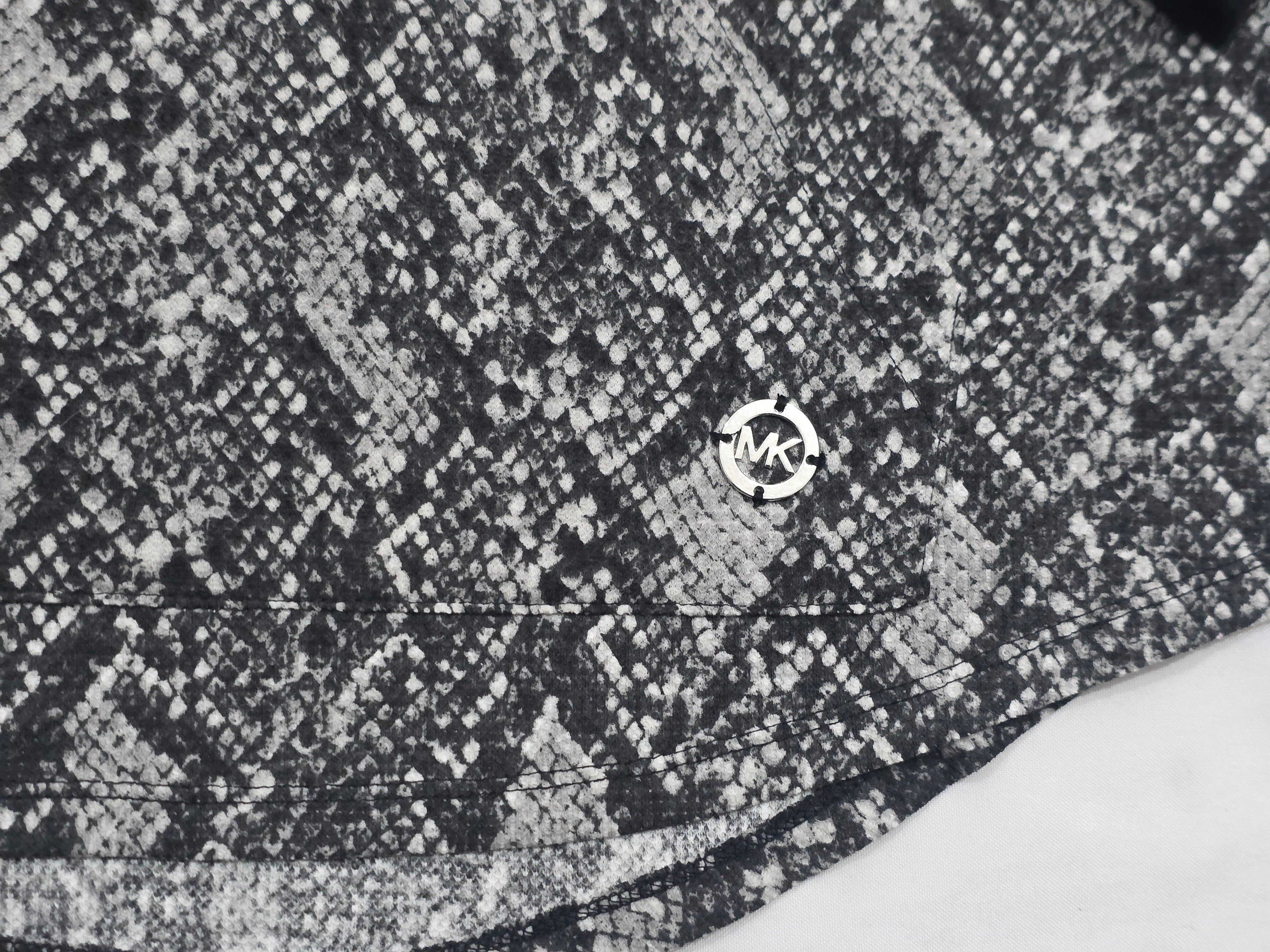 Blusa Michael Kors De Mujer Animal Print Color Gris